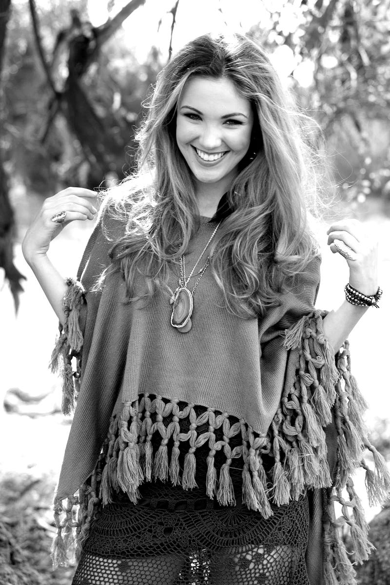 Scout Smith Performs