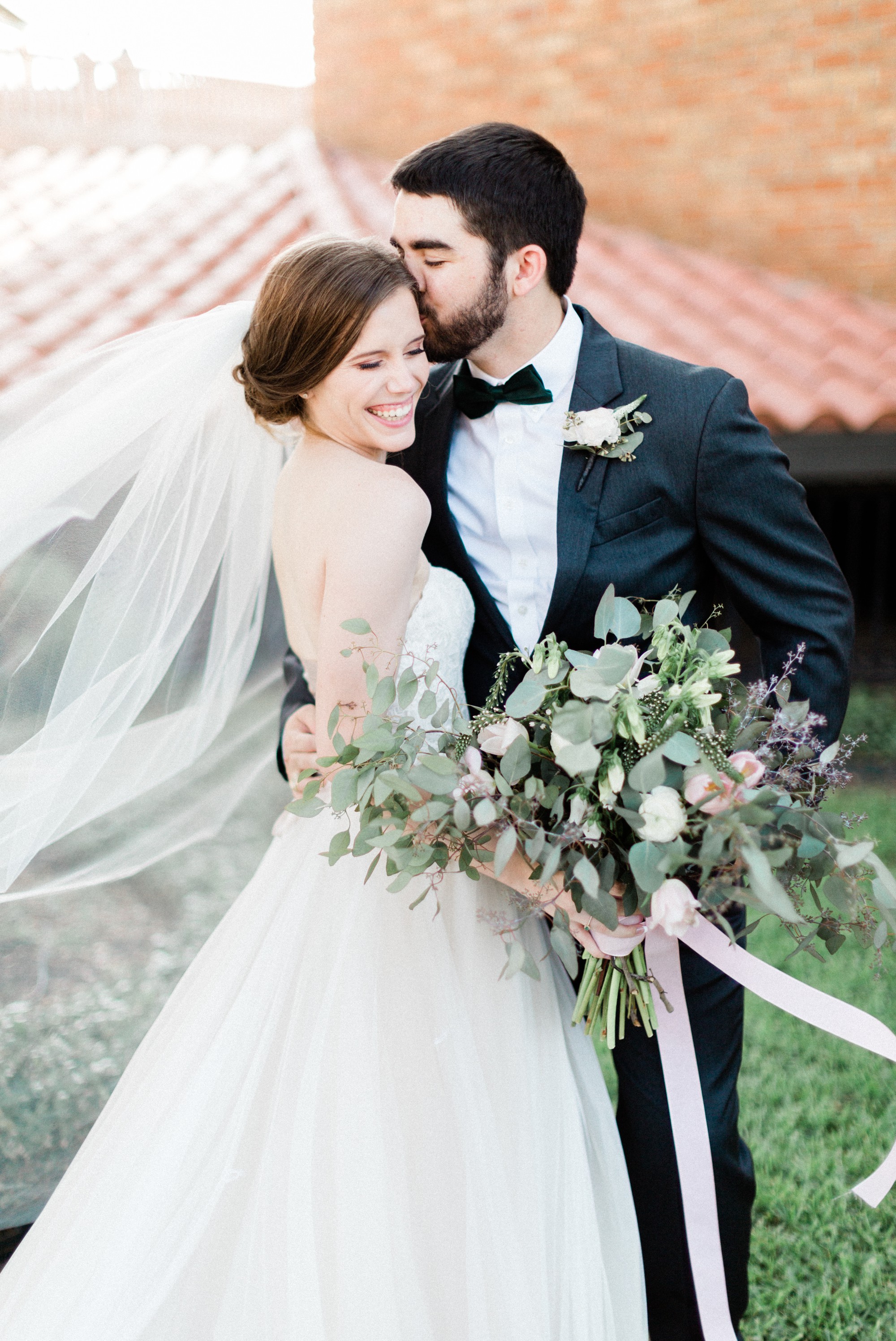 groom, black tux, bride, bhldn dress, poison ivy floral design, spring wedding photo, the gallery, houston, texas, dreamy elk photography and design