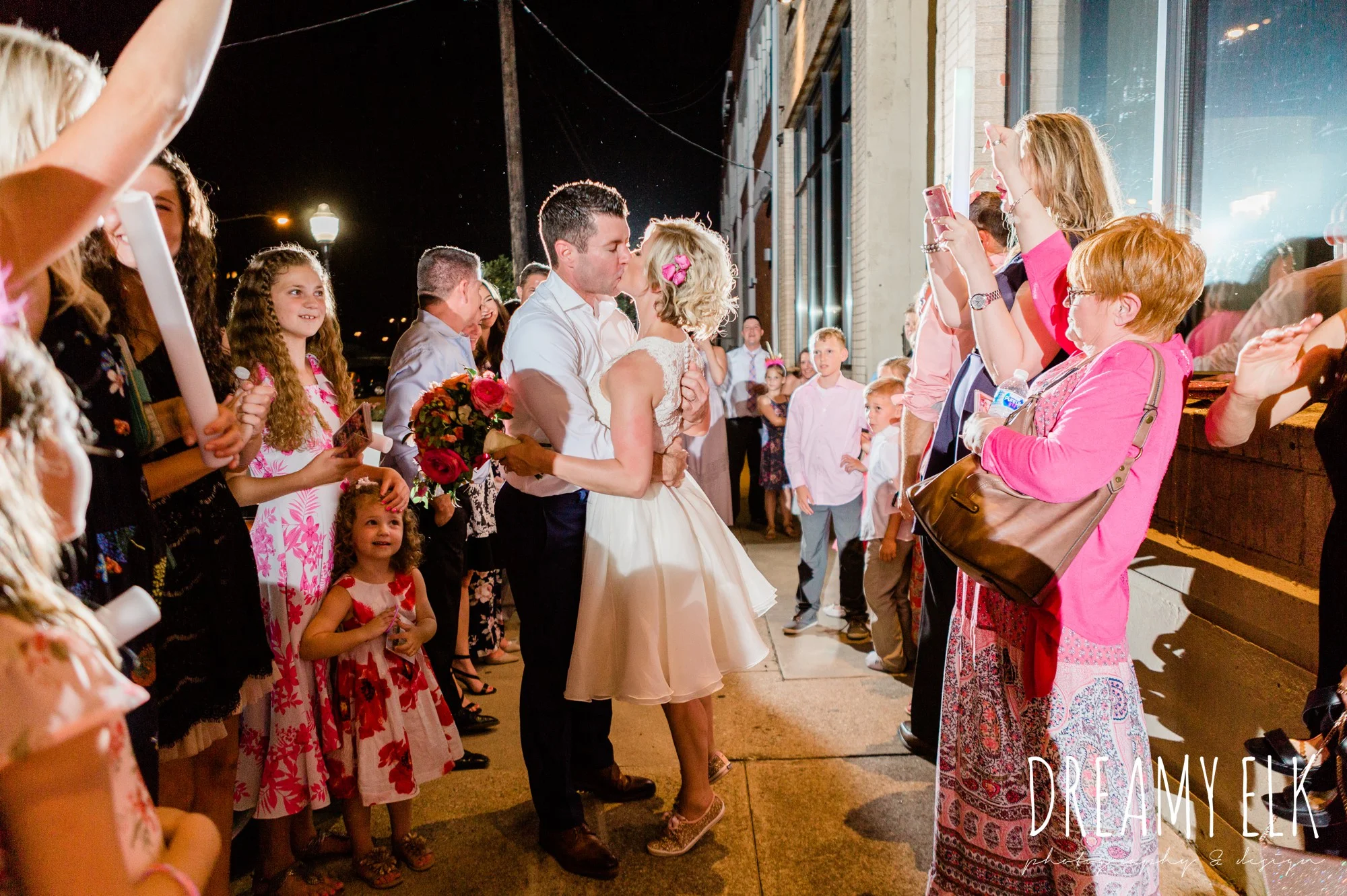 outdoor reception, spring colorful pink orange wedding photo, fort worth, texas, dreamy elk photography and design, jen rios weddings