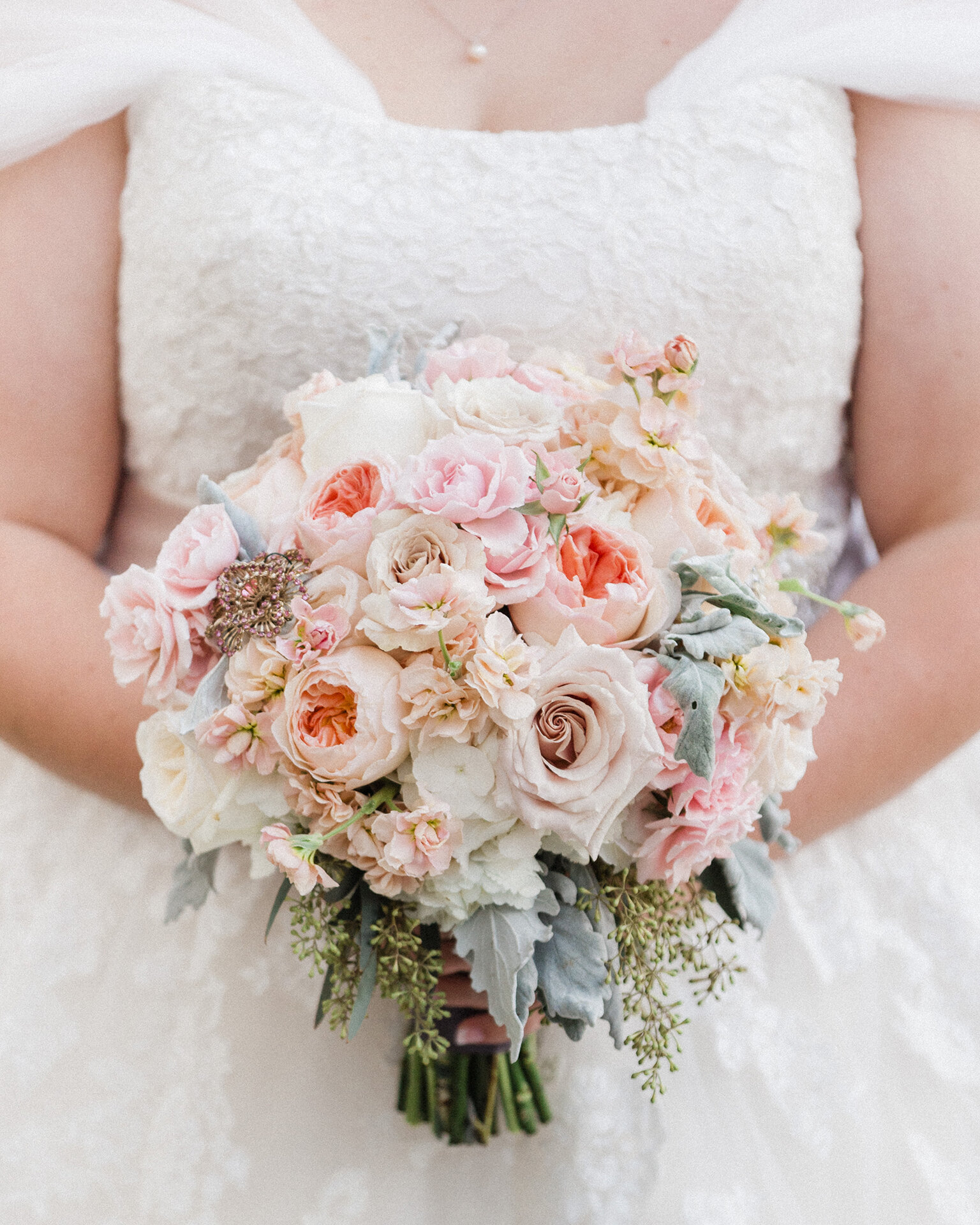 joy&amp;thomas {wedding} briscoe manor, richmond, texas