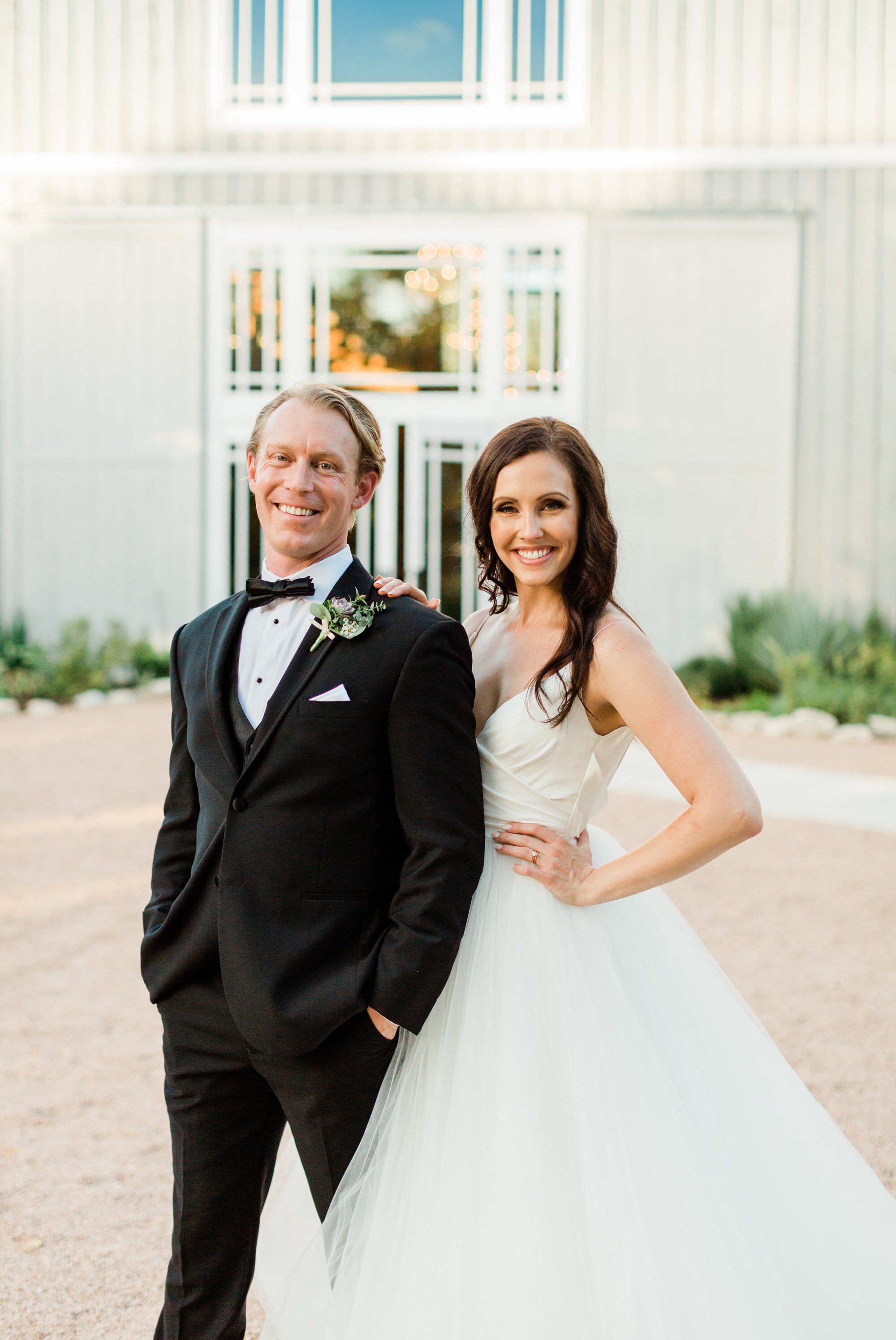 austin_wedding_photographer_brittany_paul_addison_grove_32.jpg