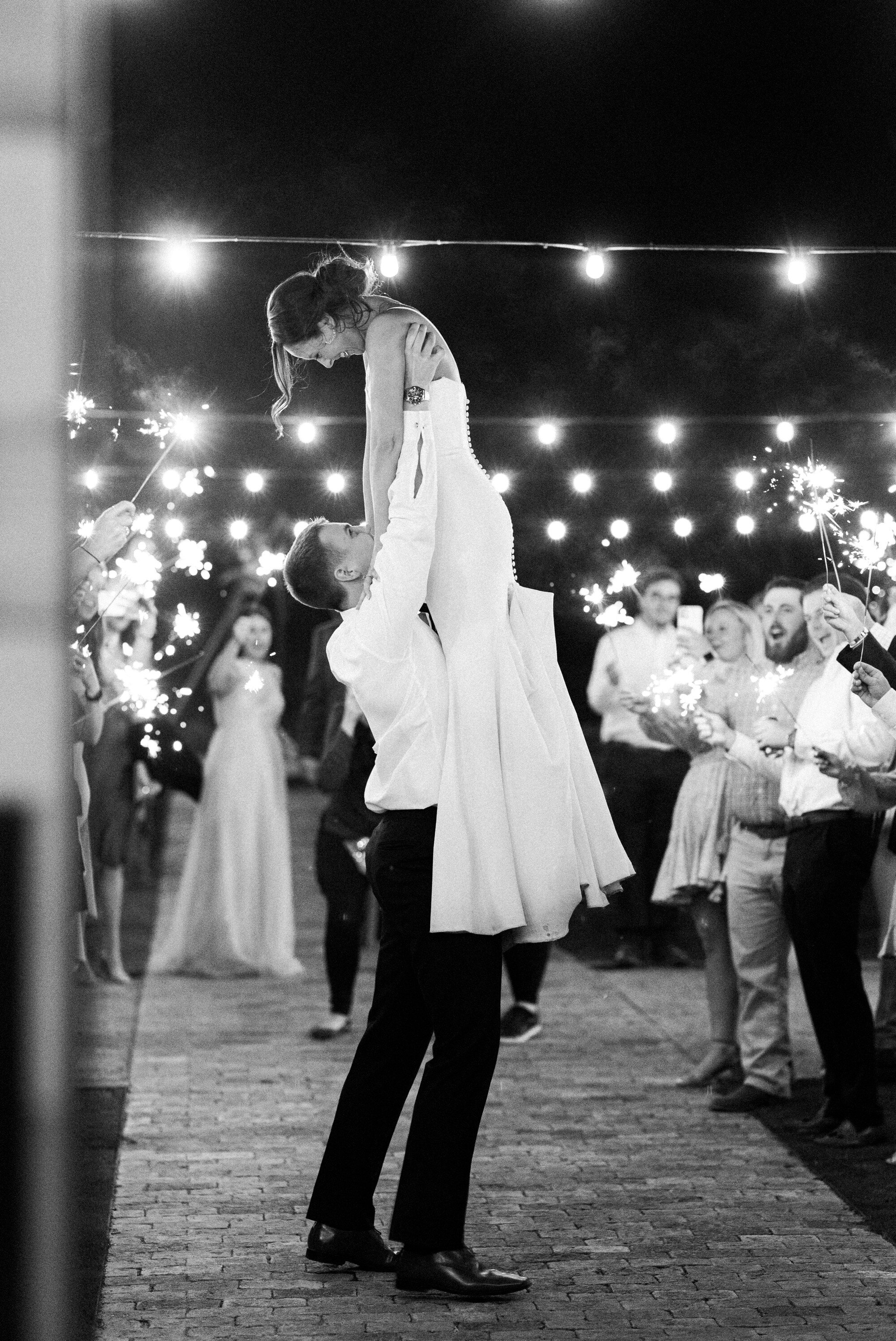 hailey-dalton-austin-wedding-photography-49.jpg