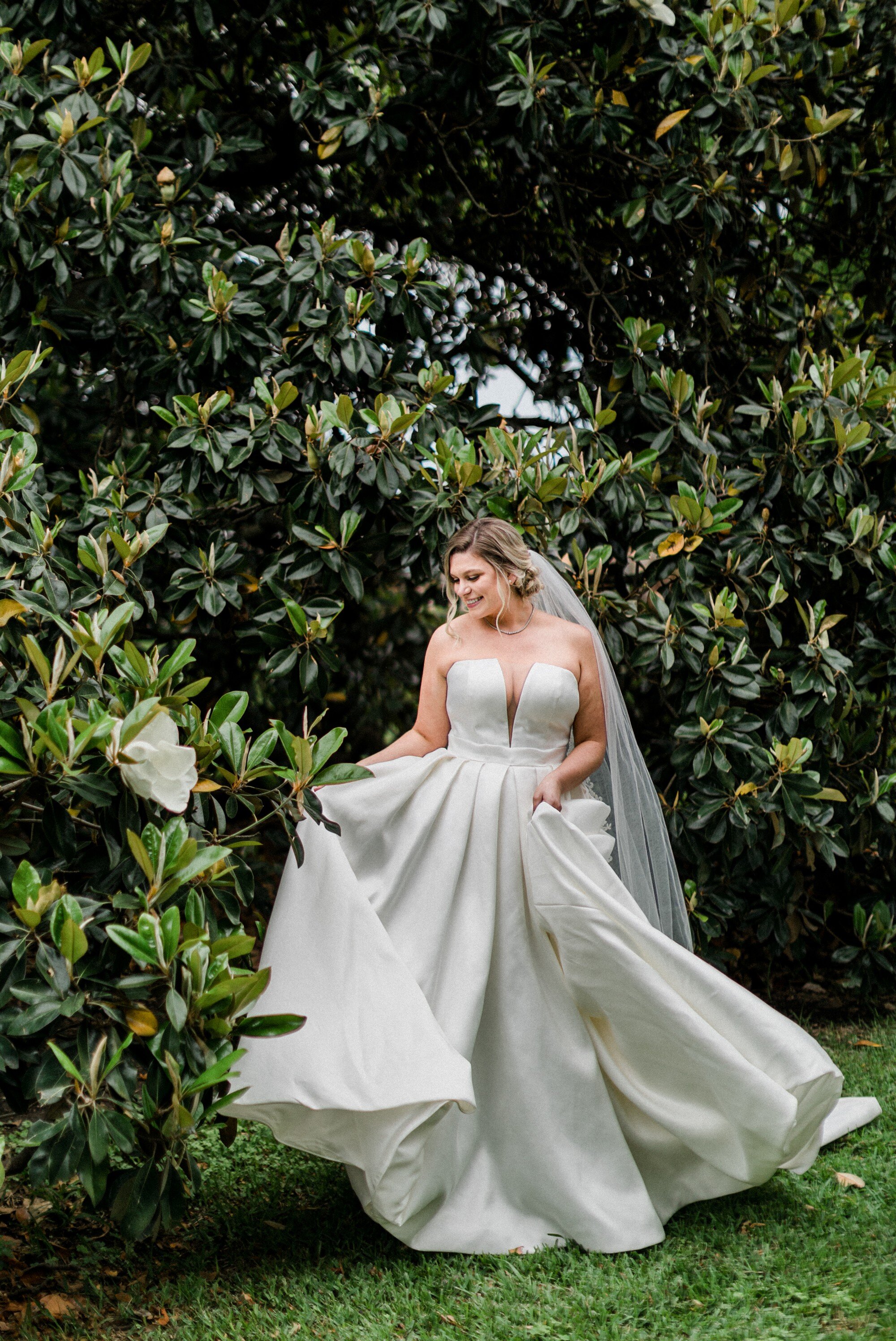 mckenzie-bridals-woodbine-mansion-austin-wedding-photography-06.jpg