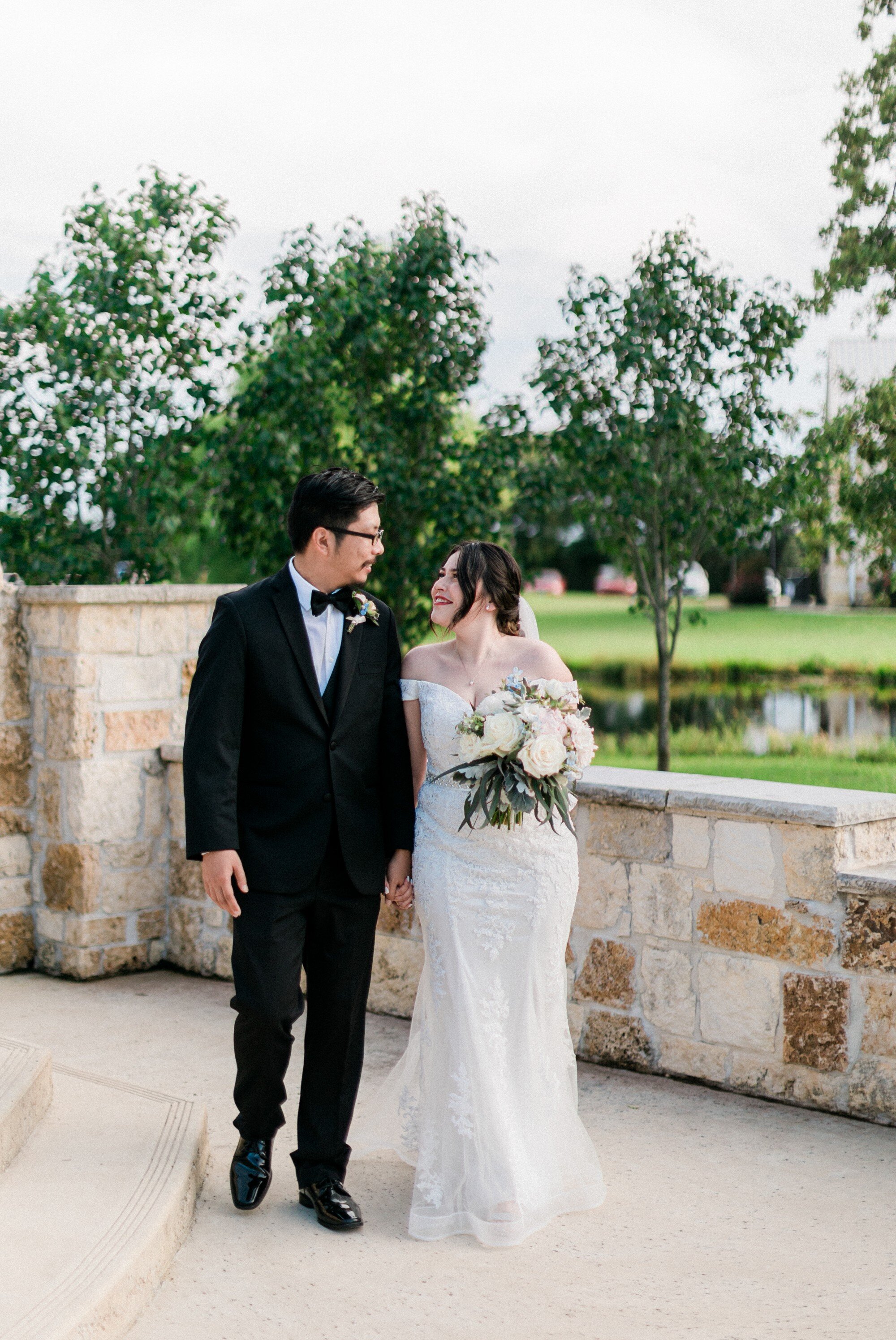 brittany-yalong-brownstone-reserve-austin-wedding-photography 33.jpg