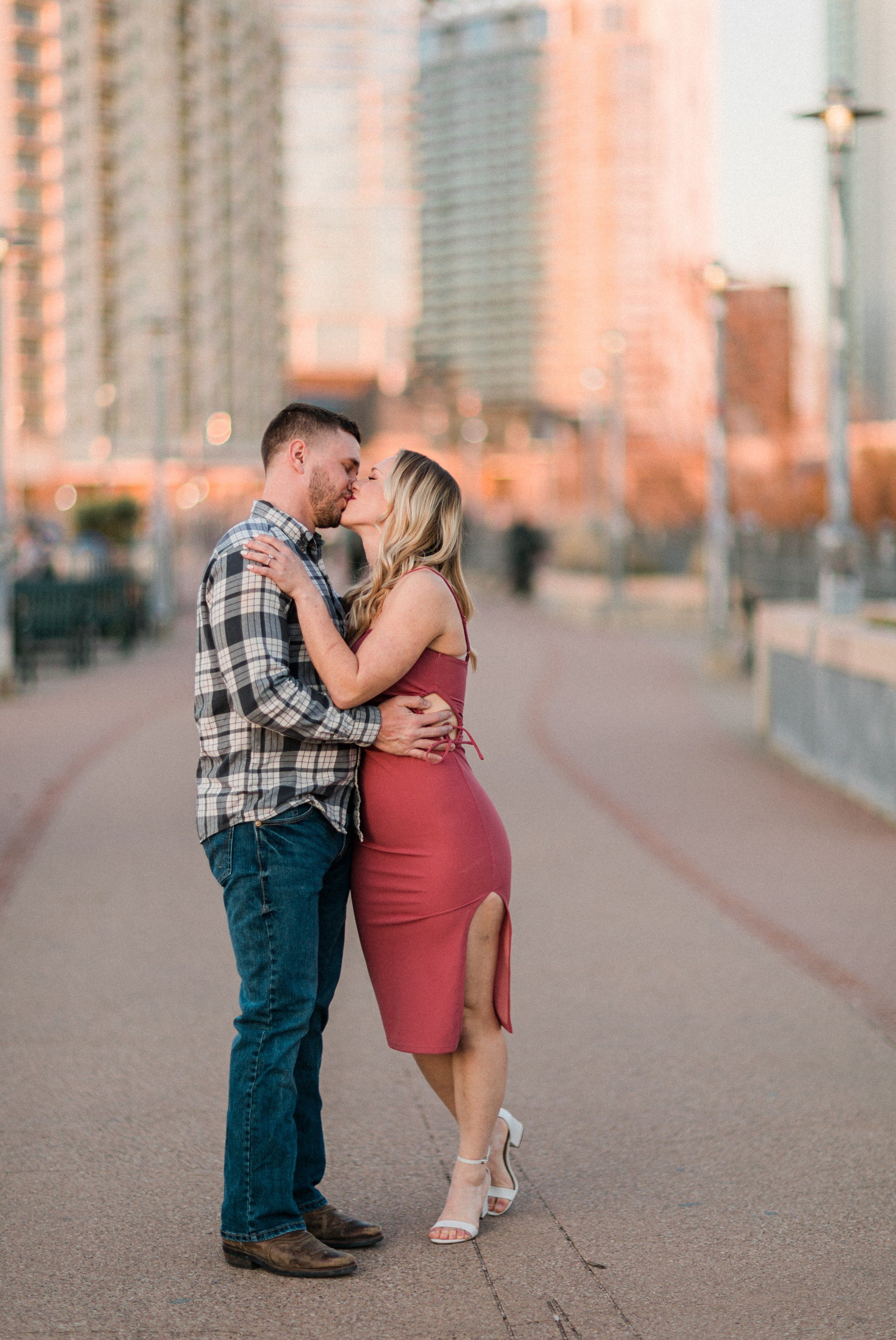 ashley-keaton-downtown-austin-engagement-photos 14.jpg