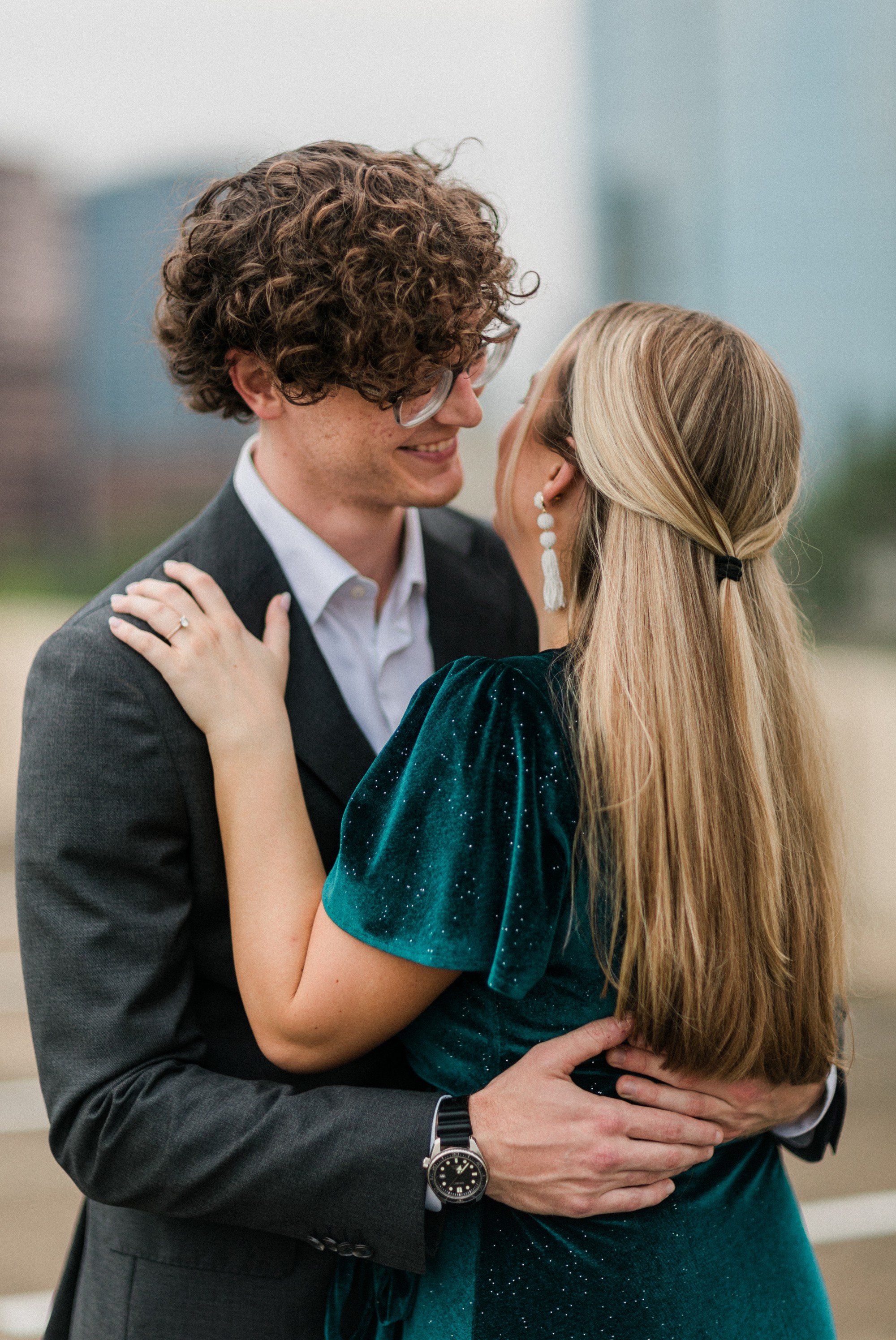 julie-stephen-downtown-houston-engagement-photo- 4.jpg