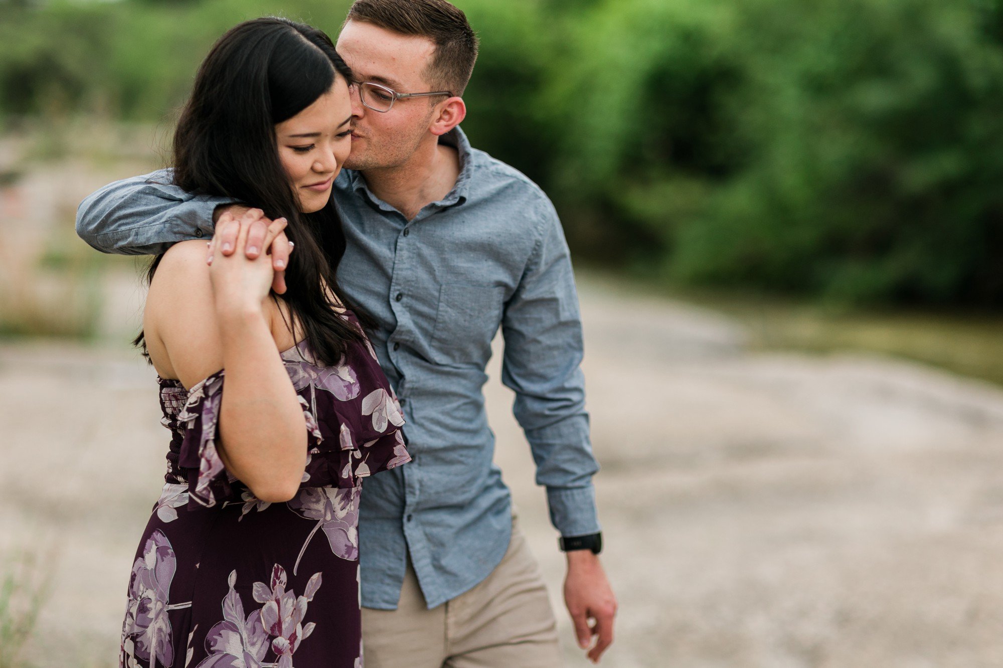 mamiko-harmon-bull-creek-park-engagement-photo 7.jpg