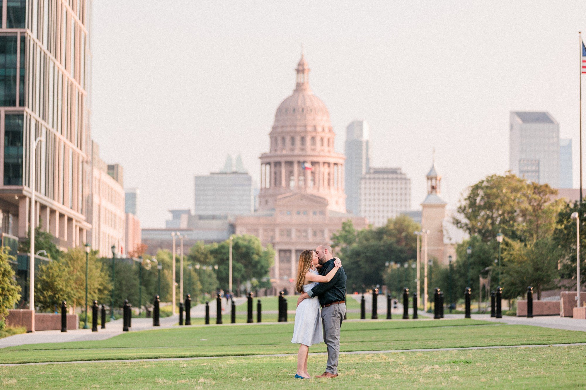 texas capitol mall engagement photo