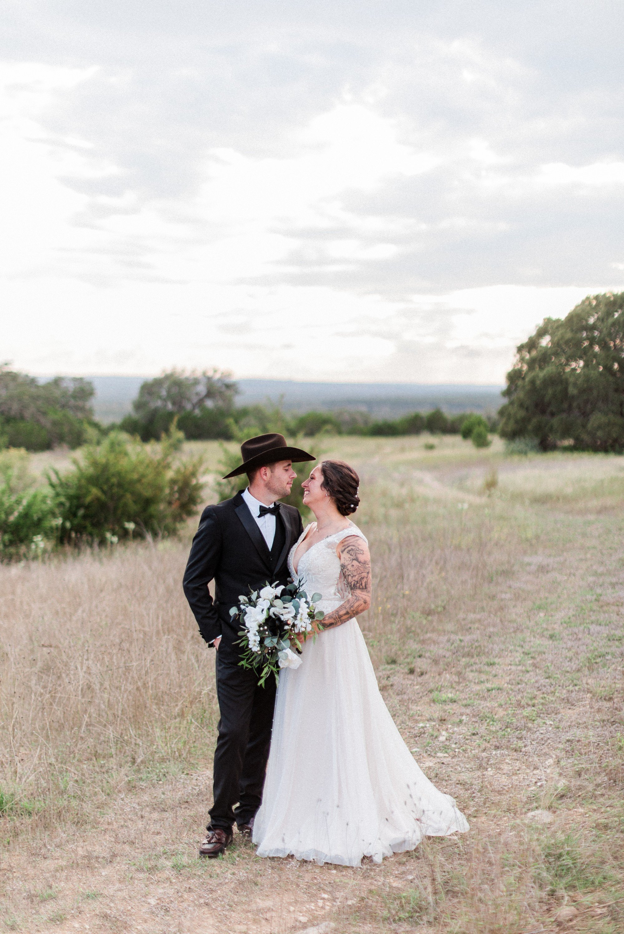 helena-kris-inspiring-oaks-ranch-wedding 1.jpg