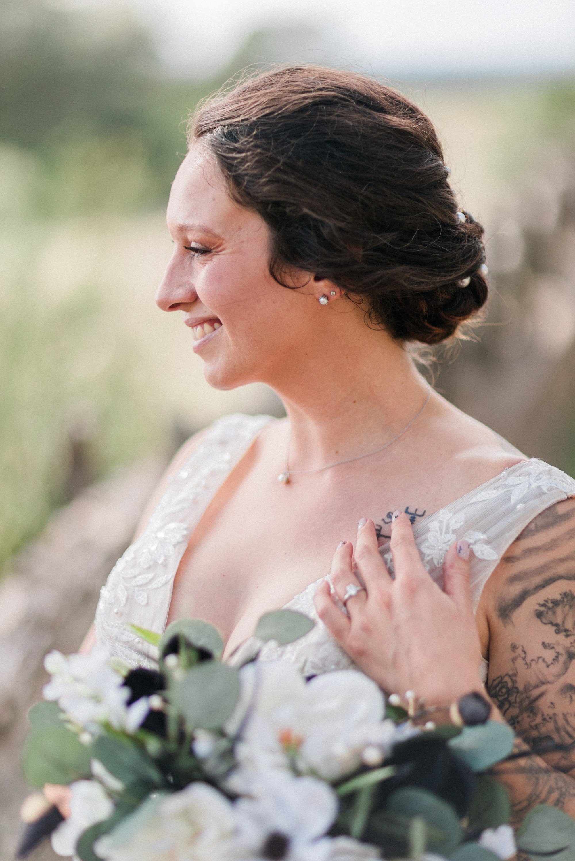 helena-kris-inspiring-oaks-ranch-wedding 13.jpg