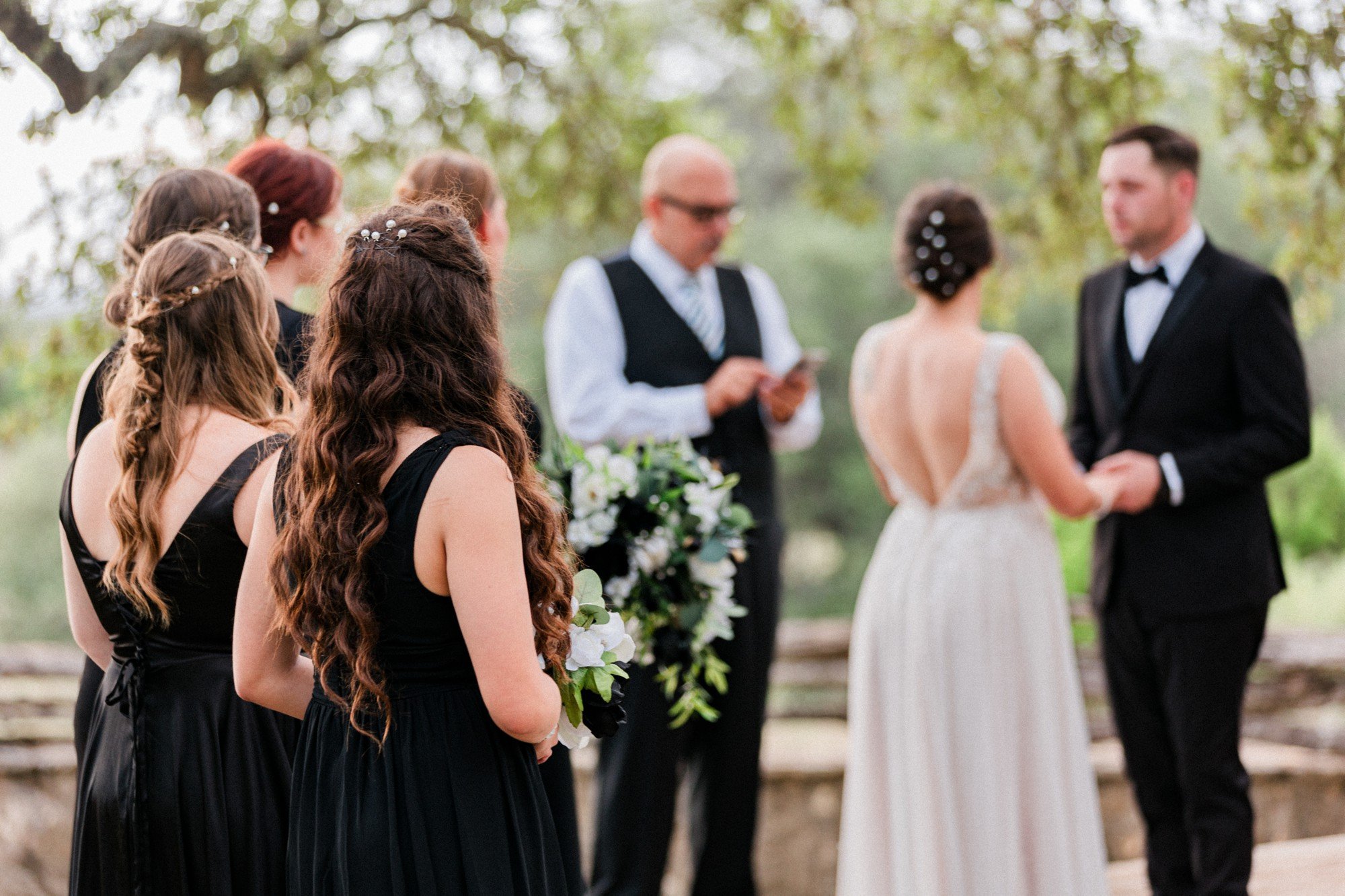 helena-kris-inspiring-oaks-ranch-wedding 25.jpg