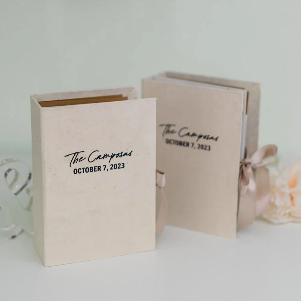 web-dana-cardbook-01.jpg (Copy)