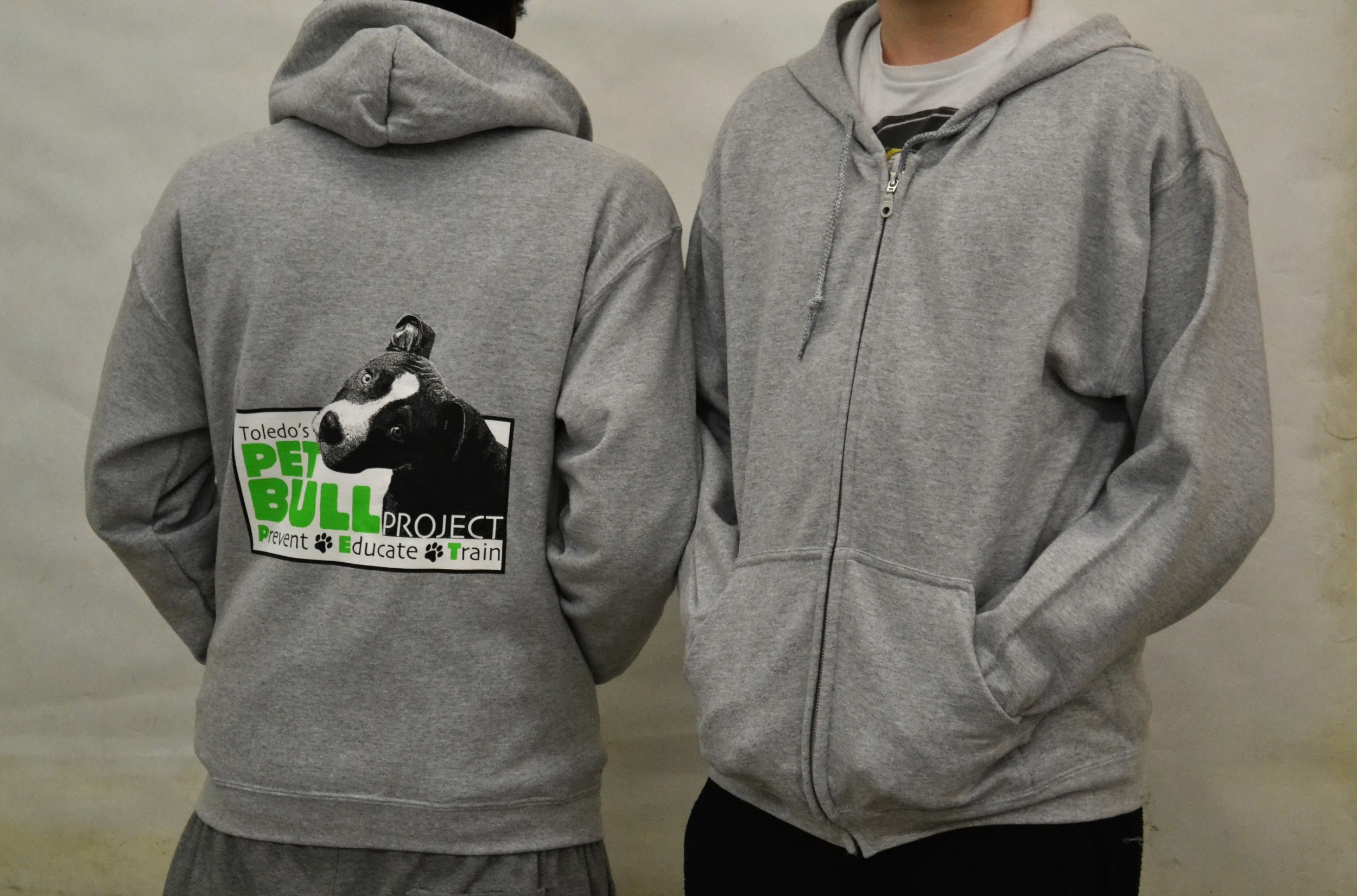 hoodie zipup logo gray.JPG