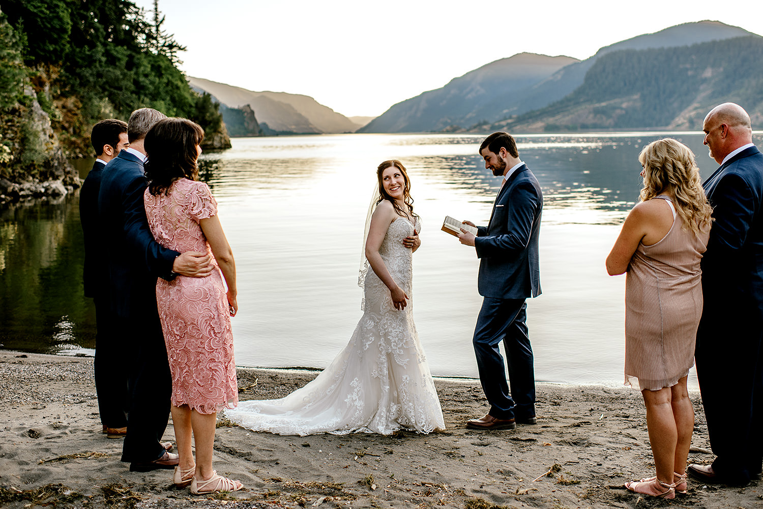 B&T_ELOPE_361.jpg