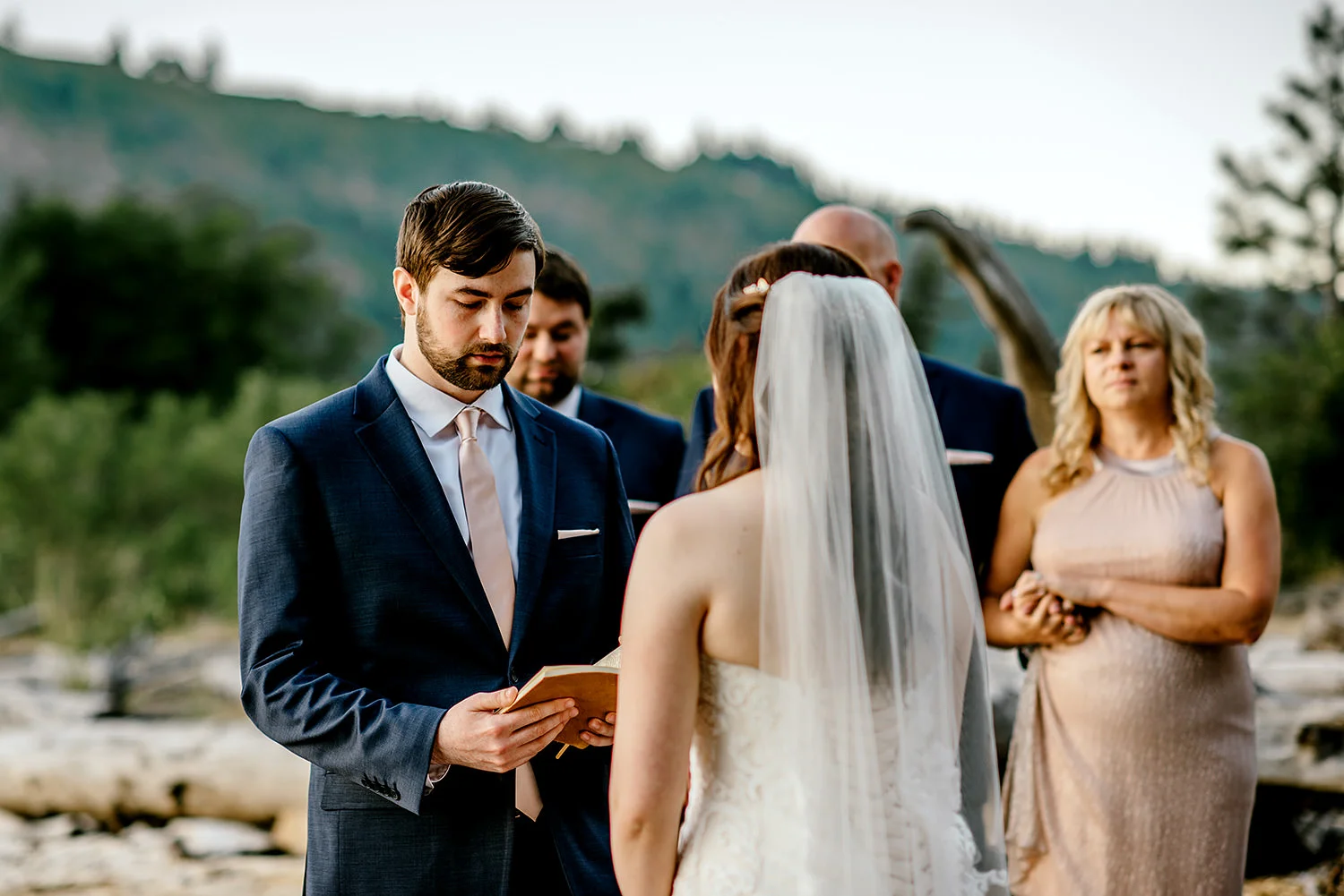 B&T_ELOPE_365.jpg