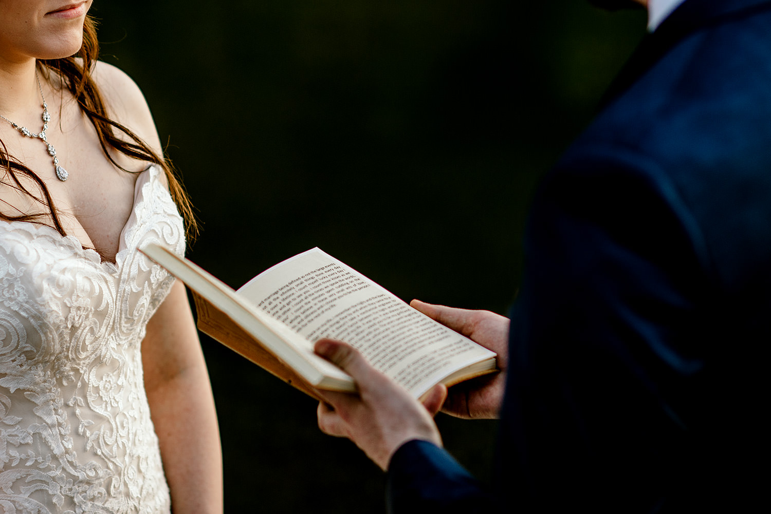 B&T_ELOPE_367.jpg