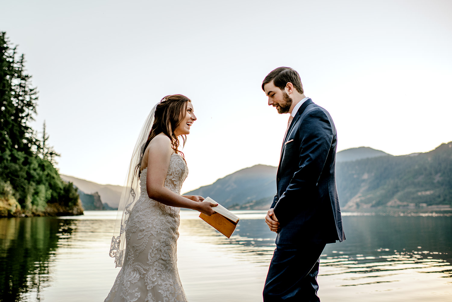 B&T_ELOPE_373.jpg