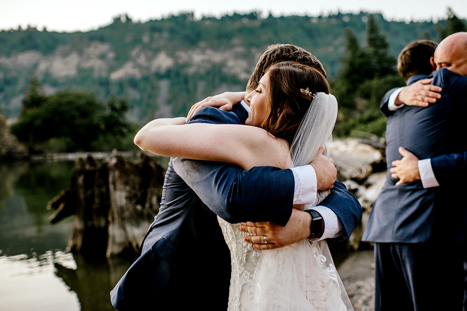 B&T_ELOPE_413.jpg