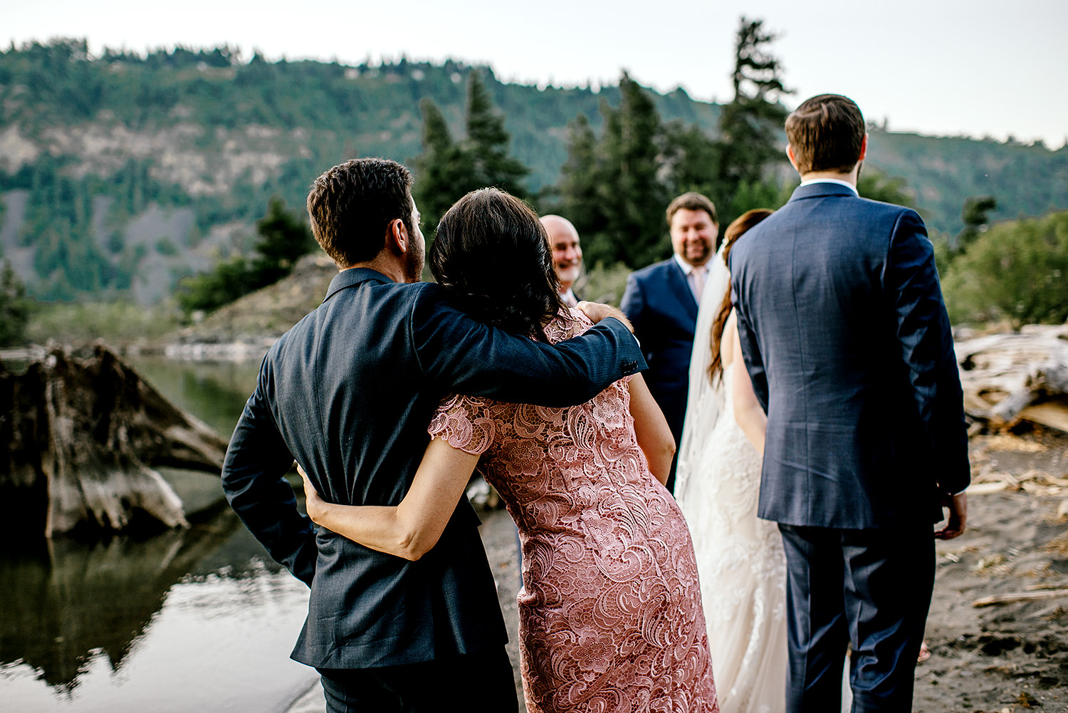 B&T_ELOPE_421.jpg