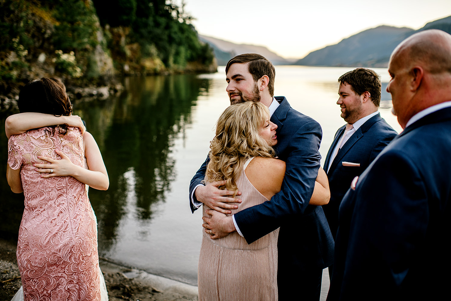 B&T_ELOPE_425.jpg