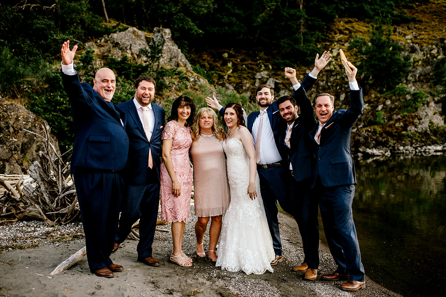 B&T_ELOPE_437.jpg