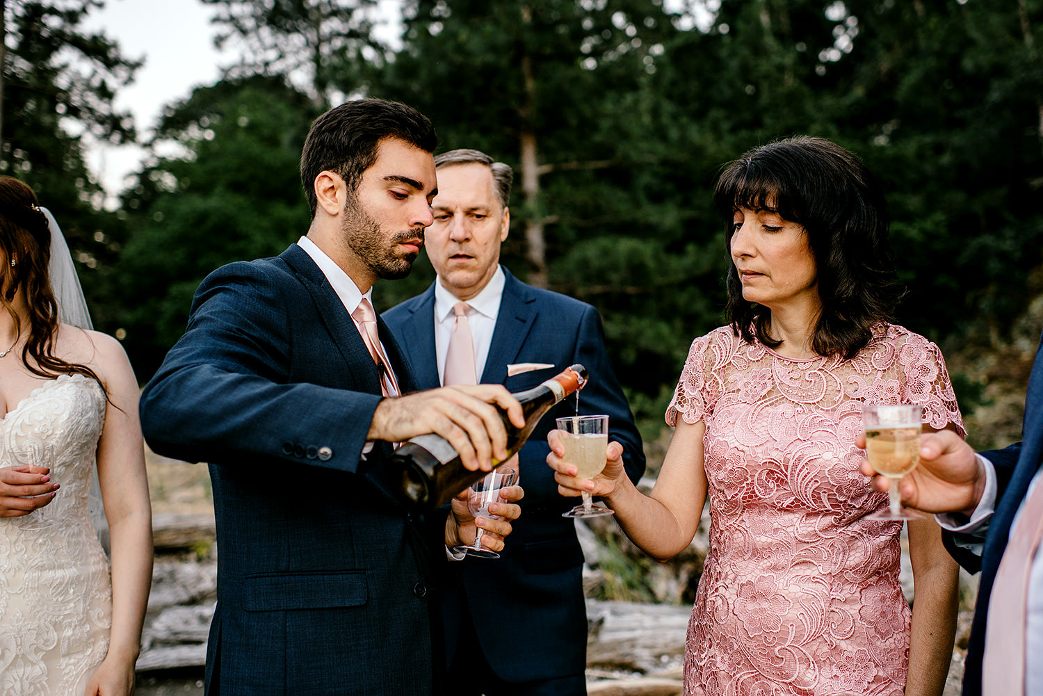 B&T_ELOPE_455.jpg