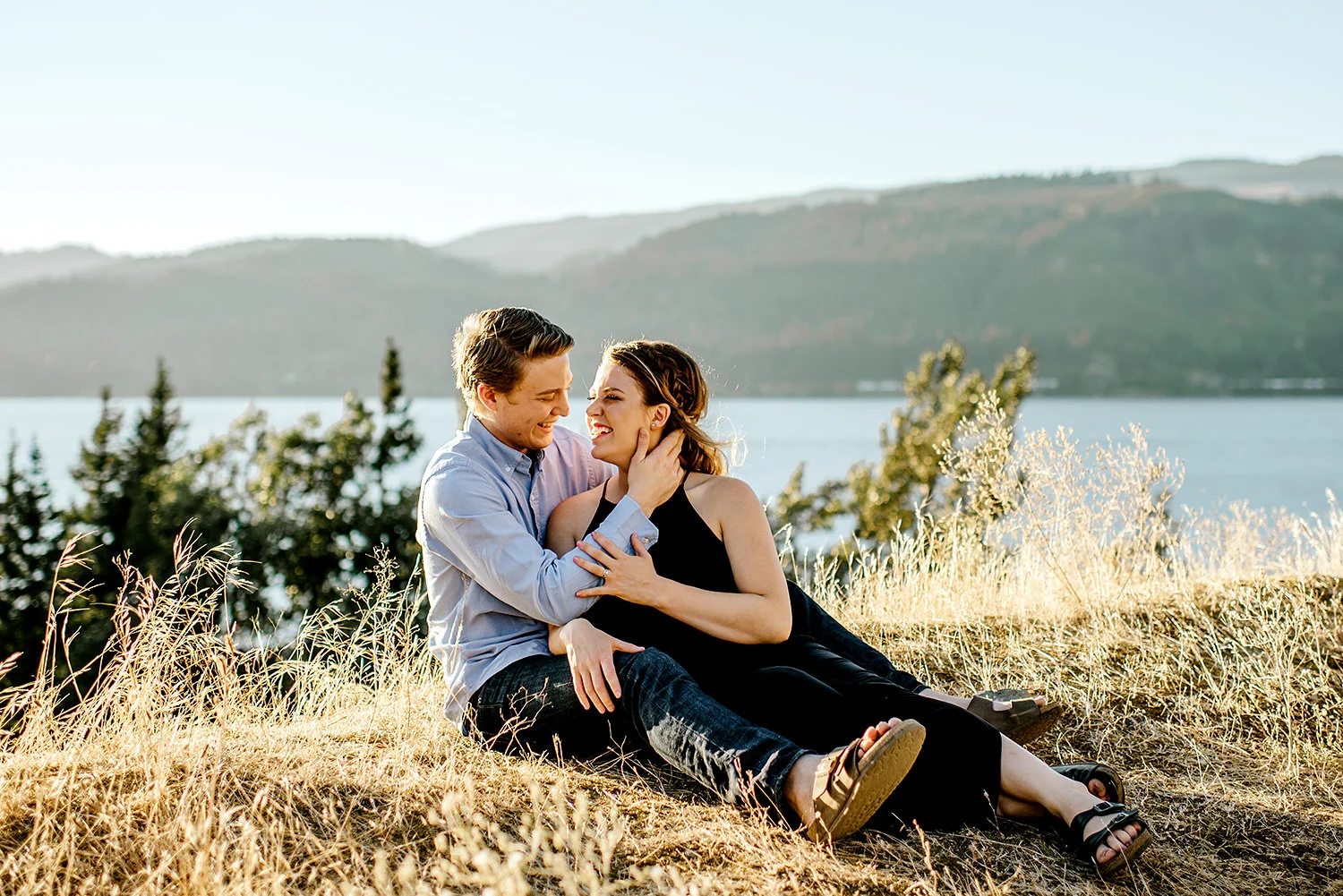 Portland_Oregon_Photographer_Latourell_Falls_Engagement029.jpg