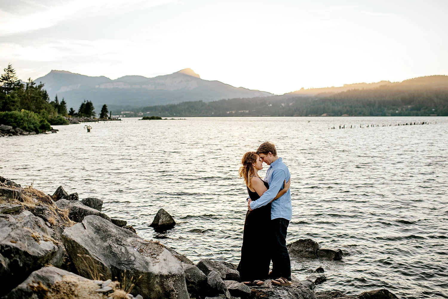 Portland_Oregon_Photographer_Latourell_Falls_Engagement043.jpg