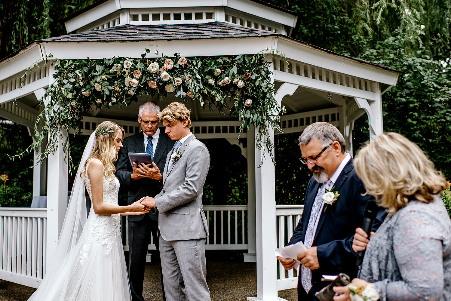 Portland-Oregon-Wedding-Photographer-Abernethy-Center-Wedding448.jpg