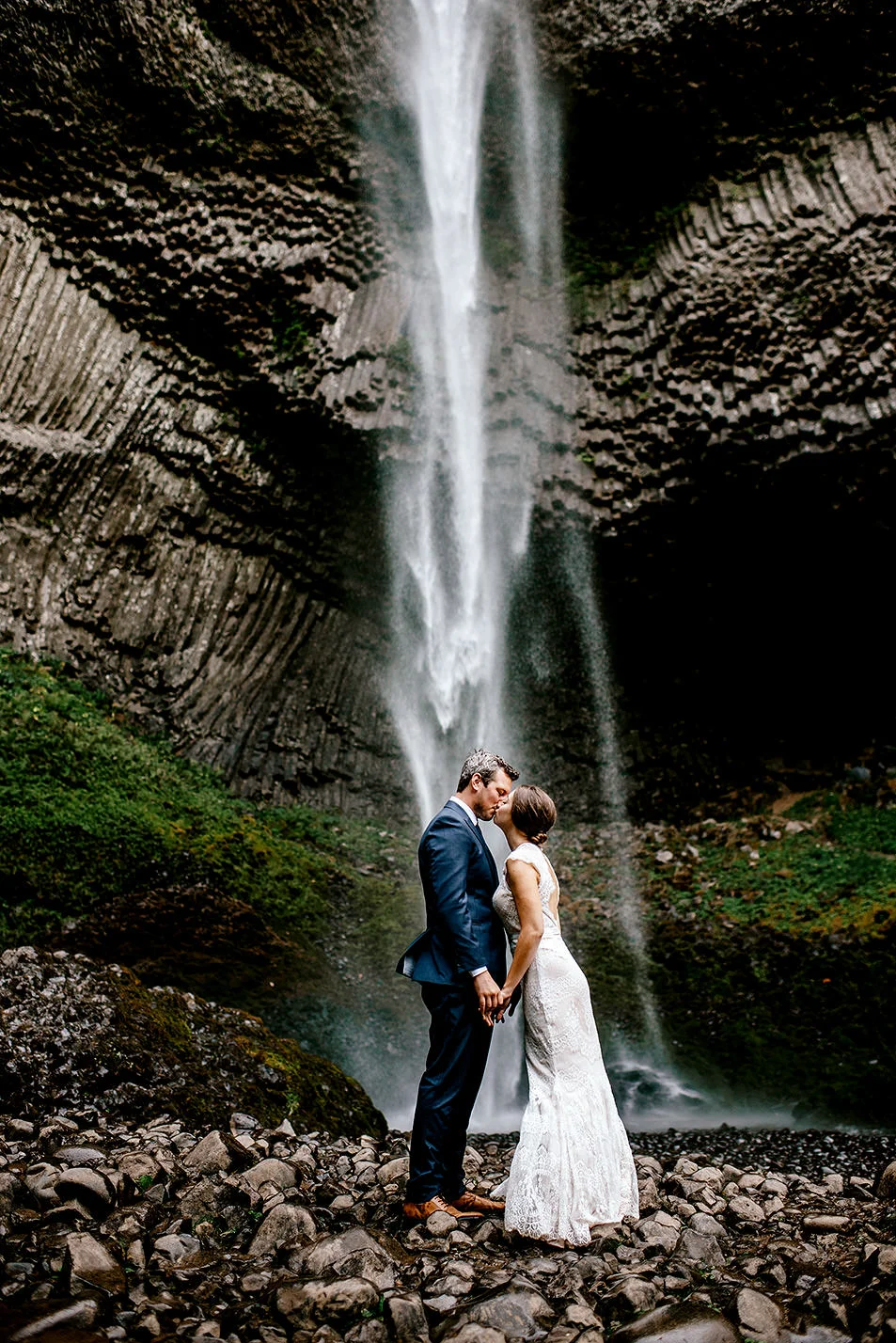 Columbia-River-Gorge-Elopement-Portland-Oregon-Wedding-Photographer-652.jpg