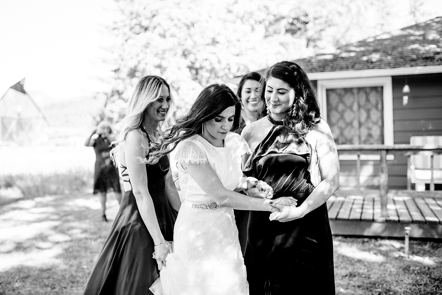 Tin-roof-Barn-wedding-Portland-Oregon-wedding-photographer-0261.jpg