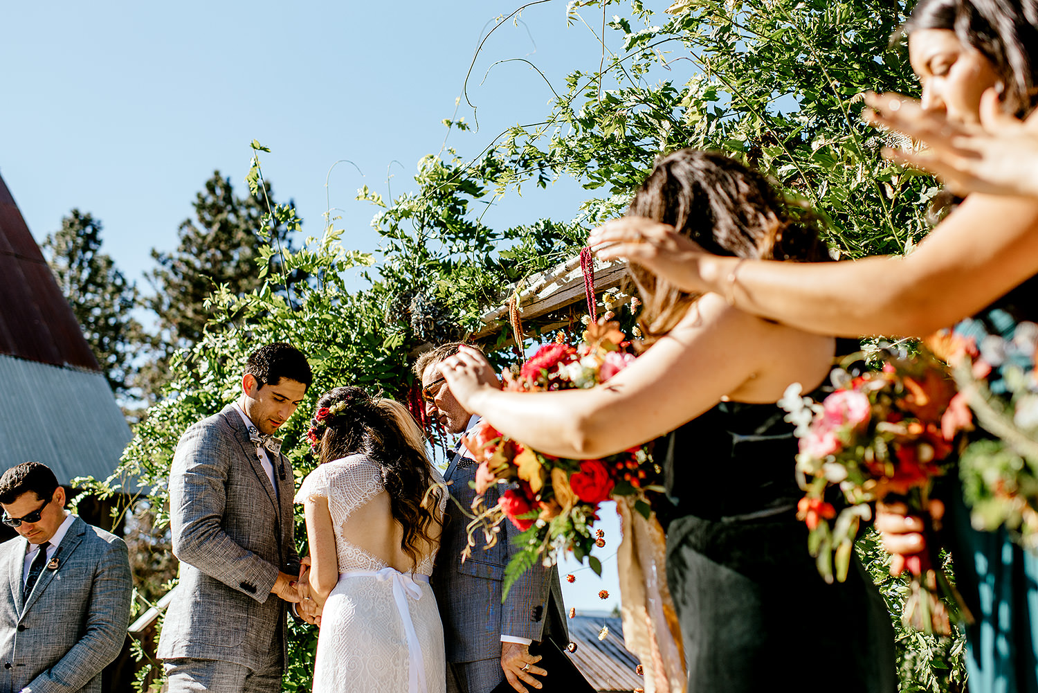Tin-roof-Barn-wedding-Portland-Oregon-wedding-photographer-0435.jpg
