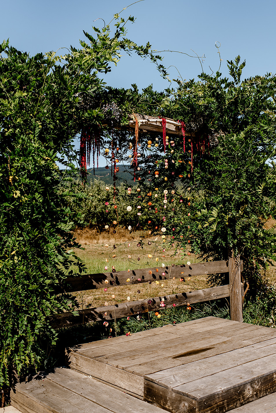 Tin-roof-Barn-wedding-Portland-Oregon-wedding-photographer-0306.jpg