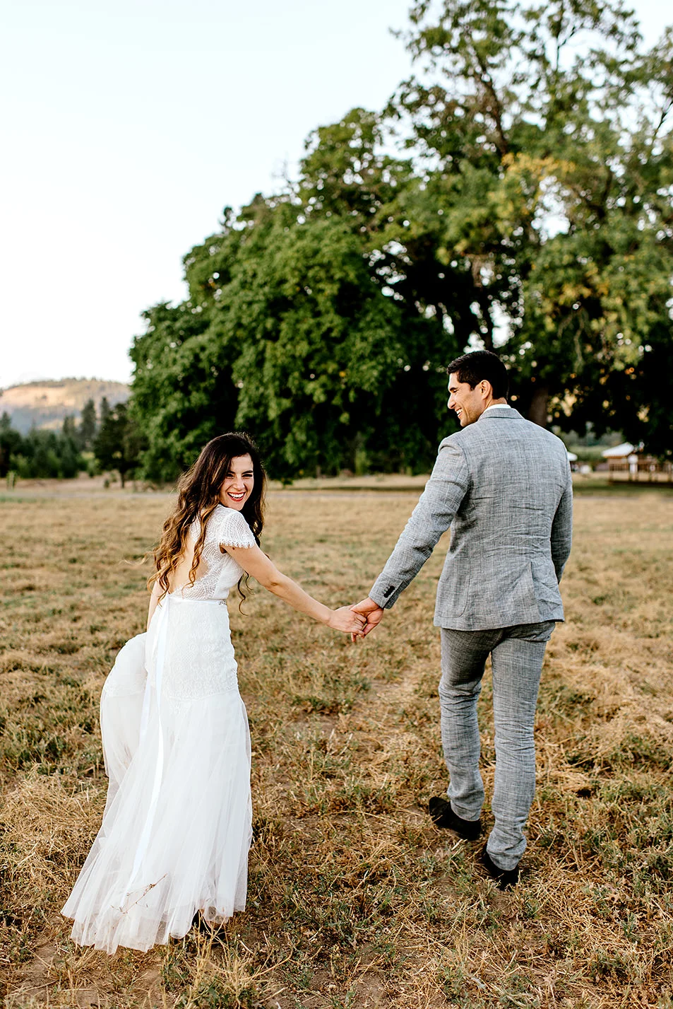 Tin-roof-Barn-wedding-Portland-Oregon-wedding-photographer-0792.jpg