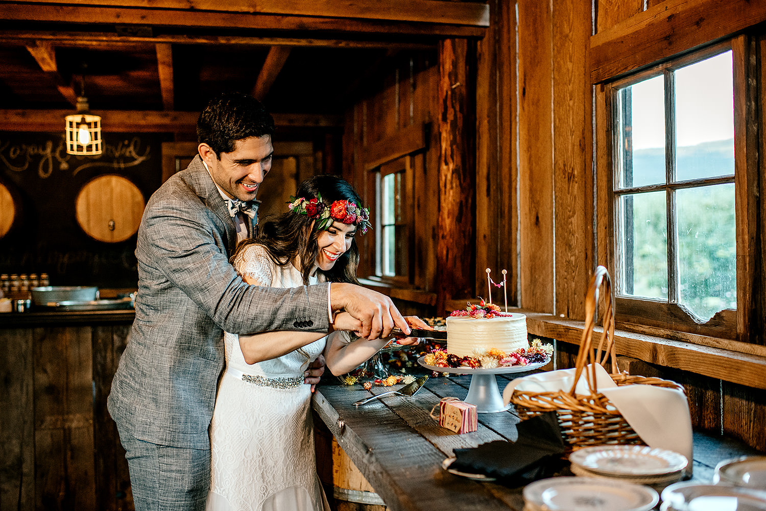Tin-roof-Barn-wedding-Portland-Oregon-wedding-photographer-0856.jpg