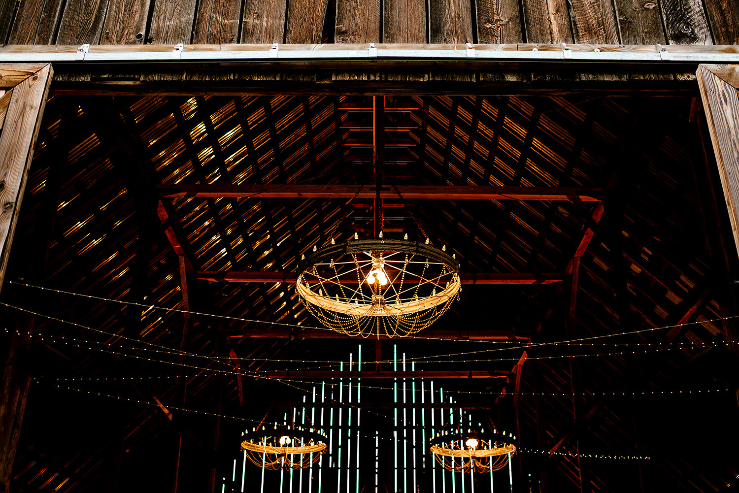 Tin-roof-Barn-wedding-Portland-Oregon-wedding-photographer-0949.jpg