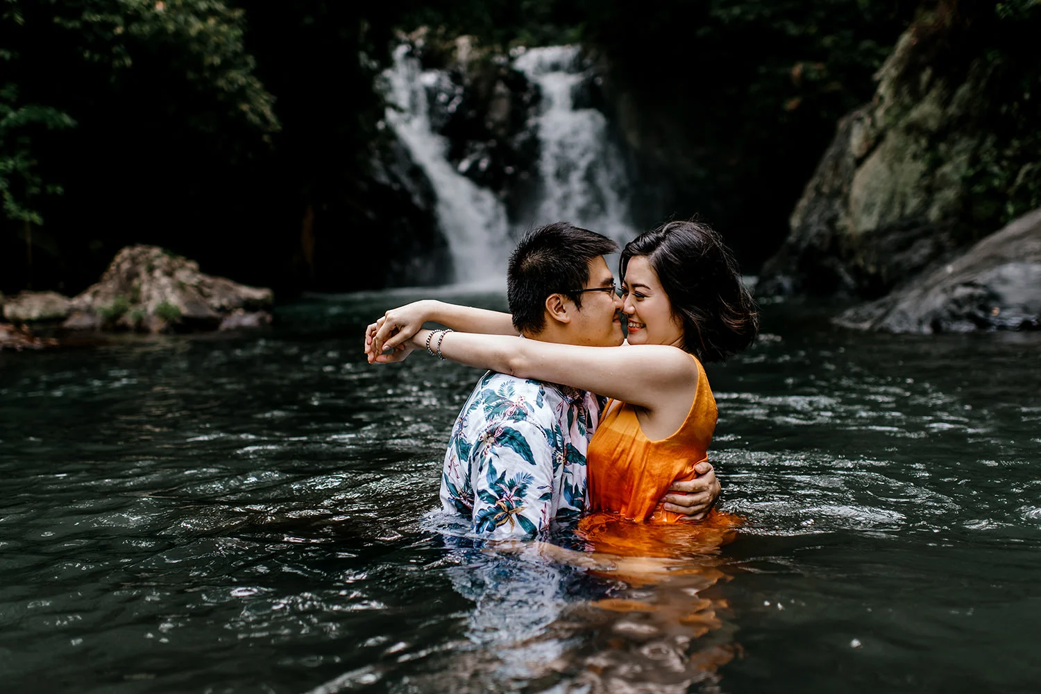 Bali-waterfall-engagment-Bali-wedding-photographer50.jpg