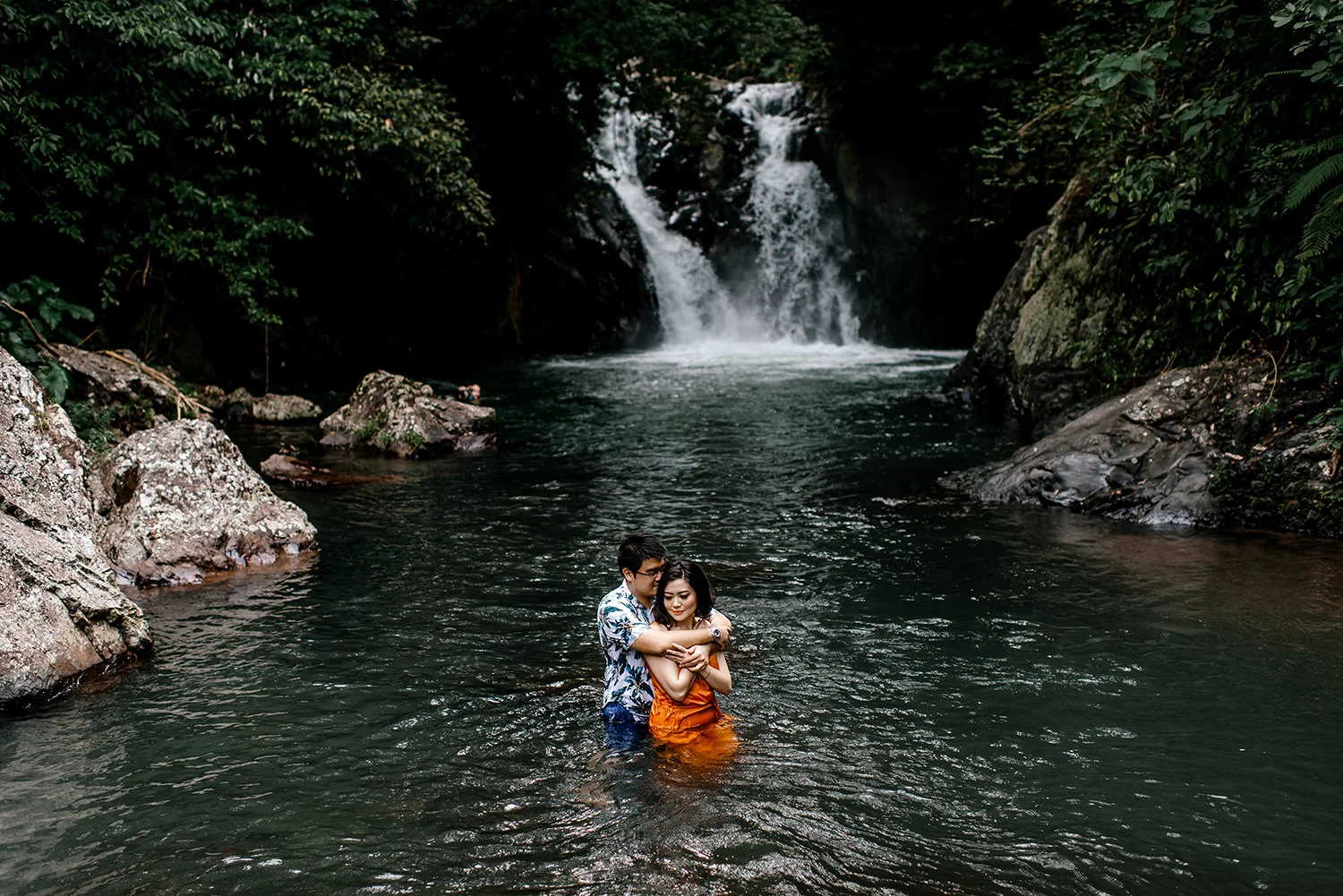 Bali-waterfall-engagment-Bali-wedding-photographer53.jpg