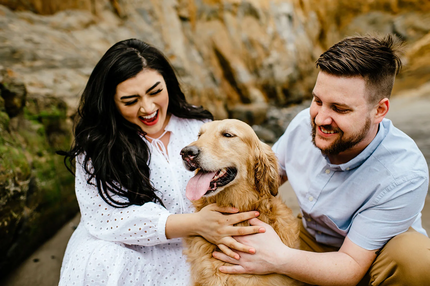 Golden-Retriever-engagement-at-Cape-Kiwanda 005.jpg