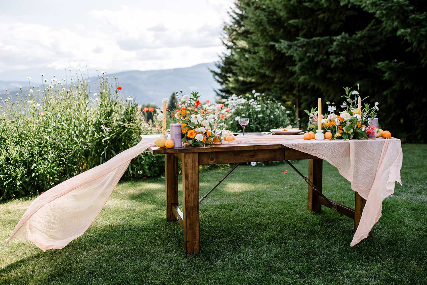 Citrus-inspired-wedding-at-Gorge-Crest-Vineyard-062.jpg