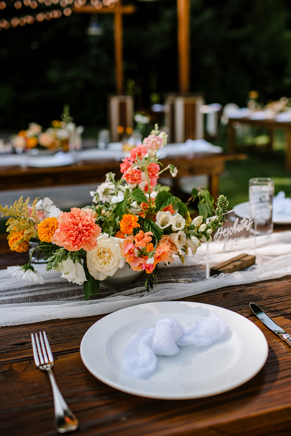 Citrus-inspired-wedding-at-Gorge-Crest-Vineyard-069.jpg