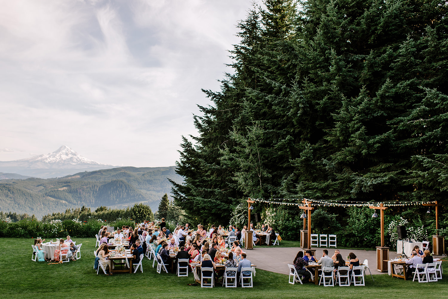 Citrus-inspired-wedding-at-Gorge-Crest-Vineyard-092.jpg