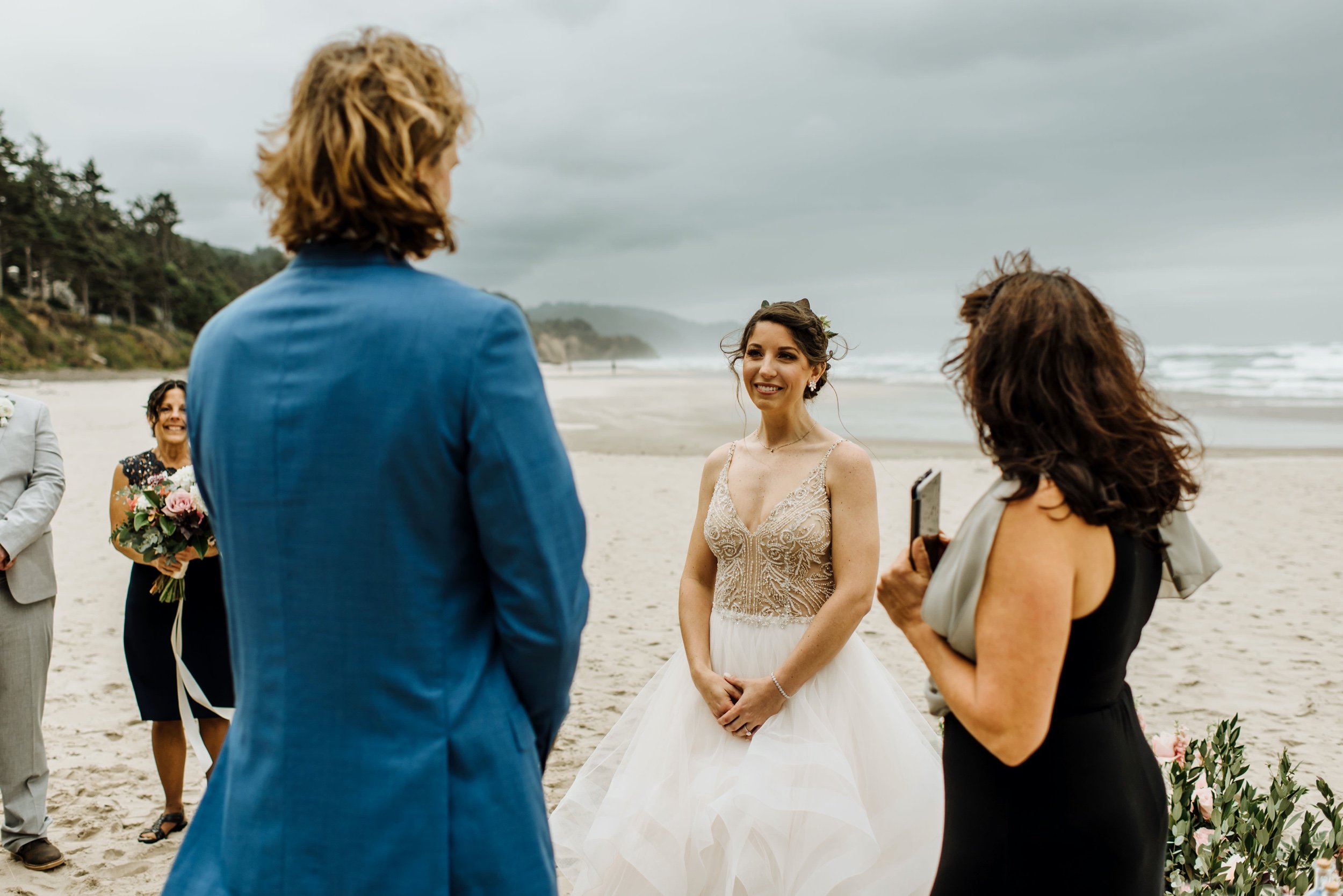 Stormy-Coast-elopement-Arch-Cape-010.jpg