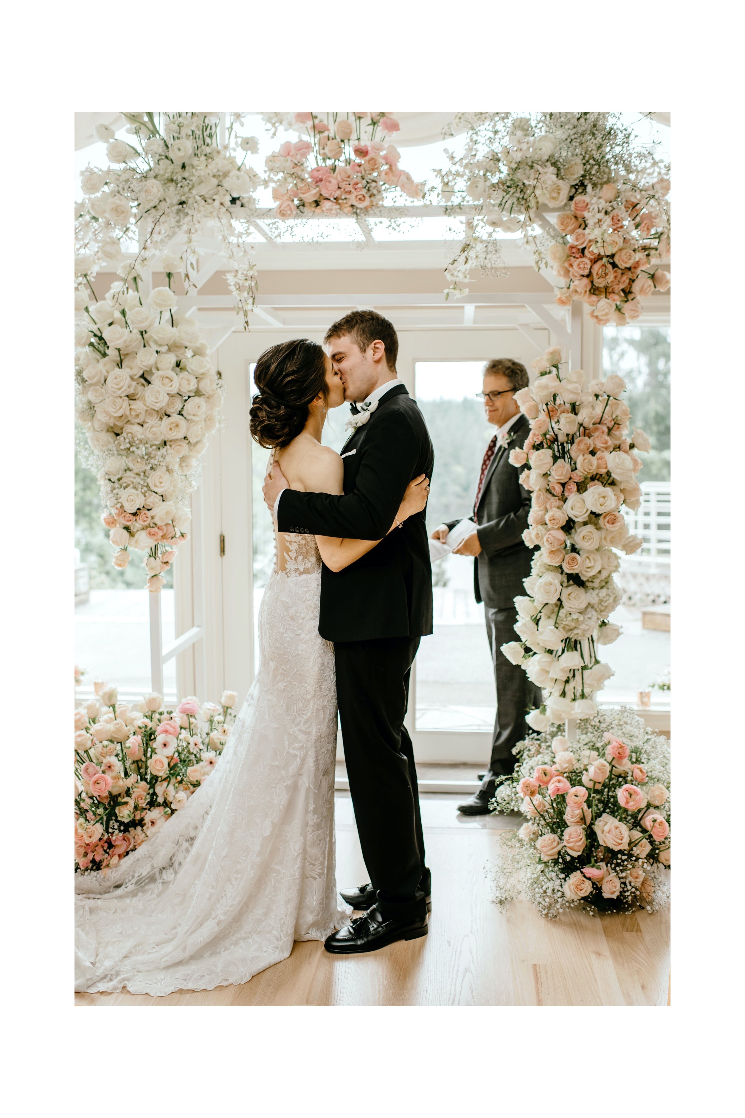 Intimate-Cherry-Blossom-Elopement-Portland-Oregon-072.jpg