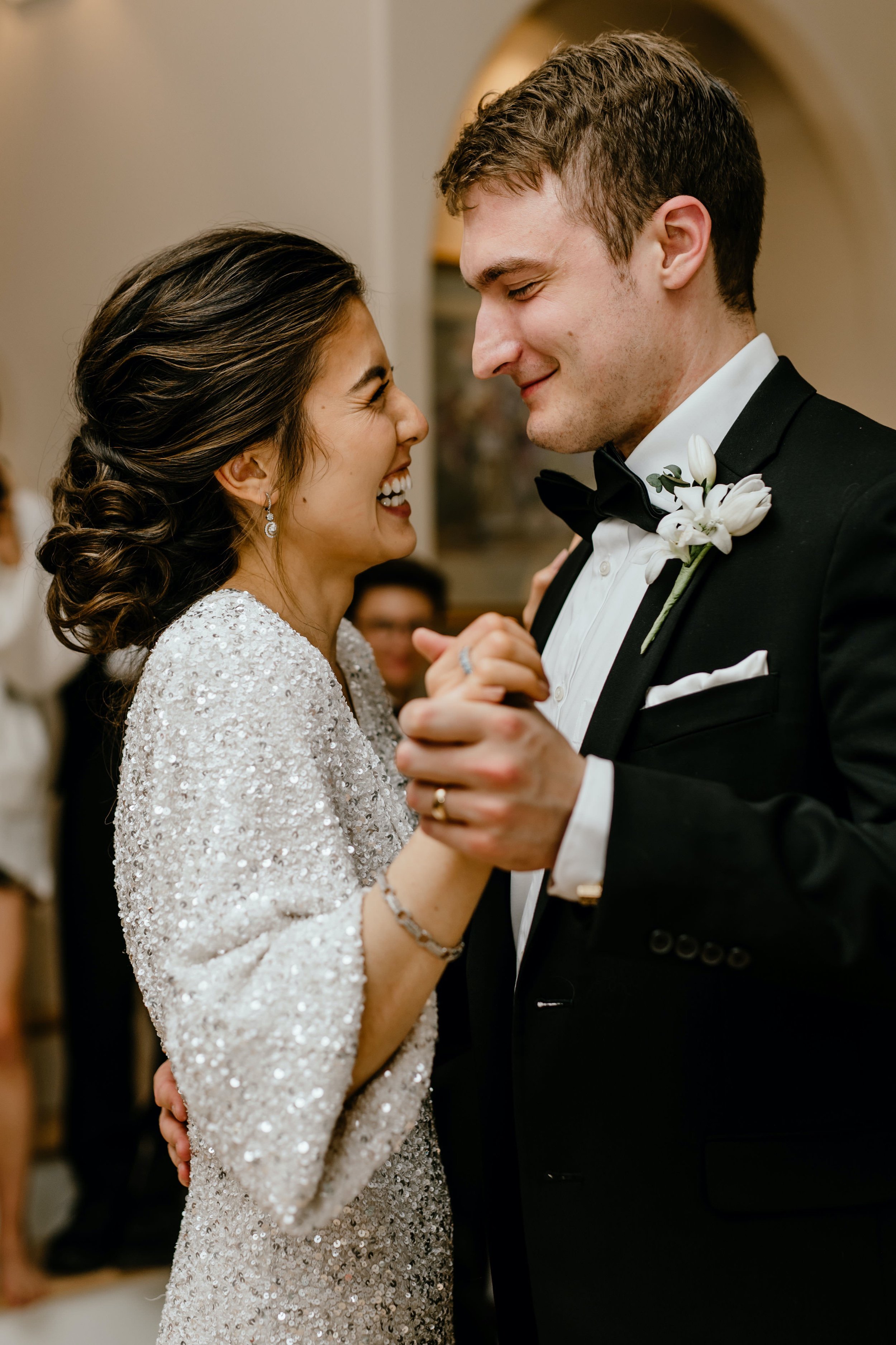 Intimate-Cherry-Blossom-Elopement-Portland-Oregon-098.jpg