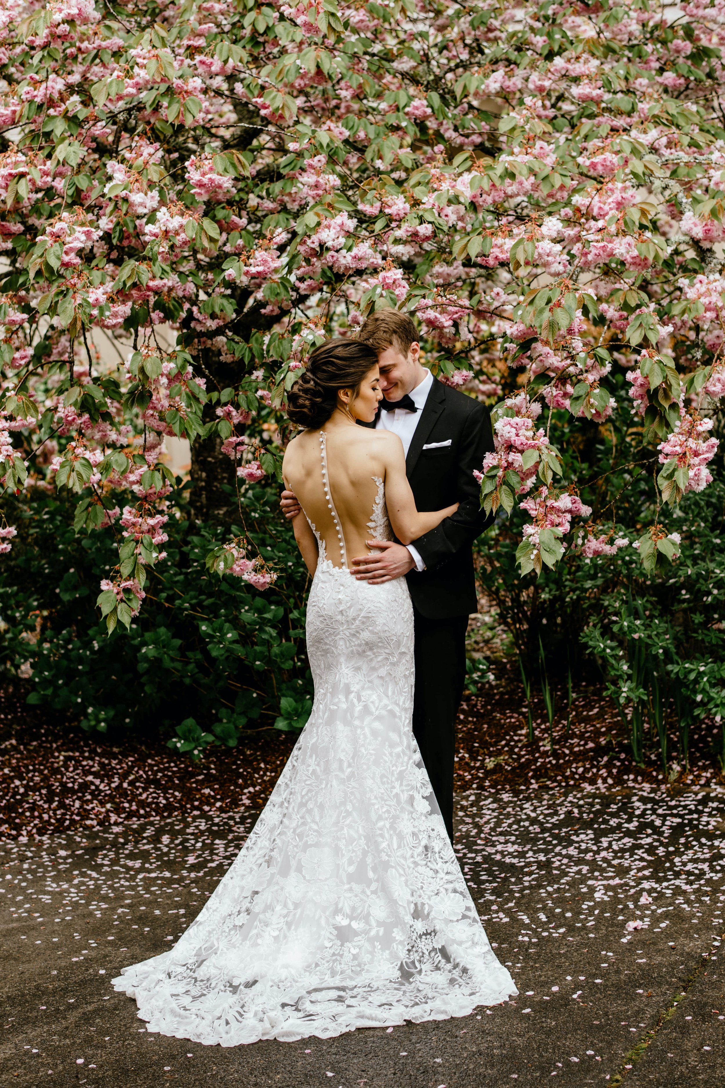 intimate-Cherry-Blossom-Elopement-Portland-Orego-306.jpg