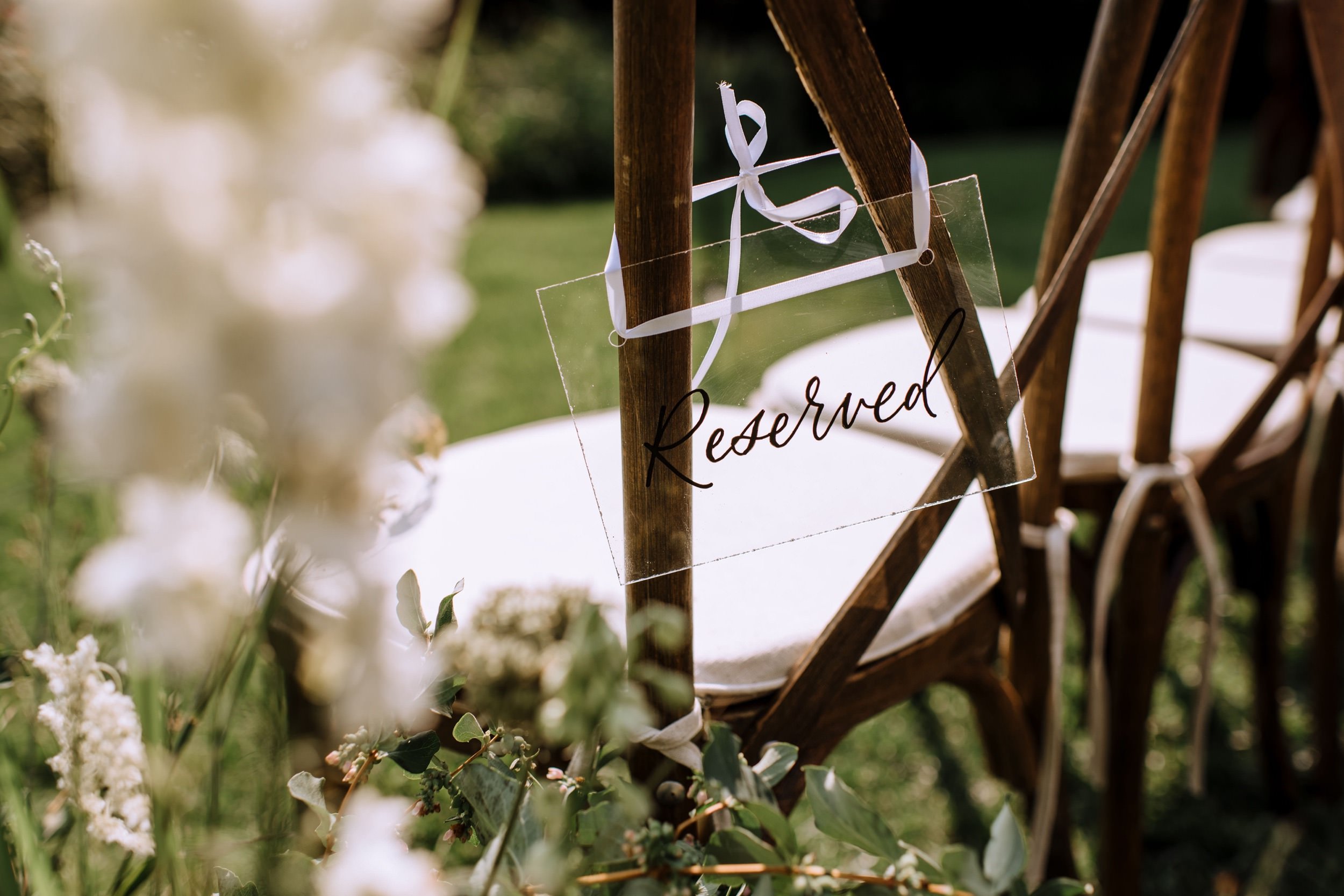 Modern-garden-wedding-at Gorge-Crest-Vineyard-213.jpg