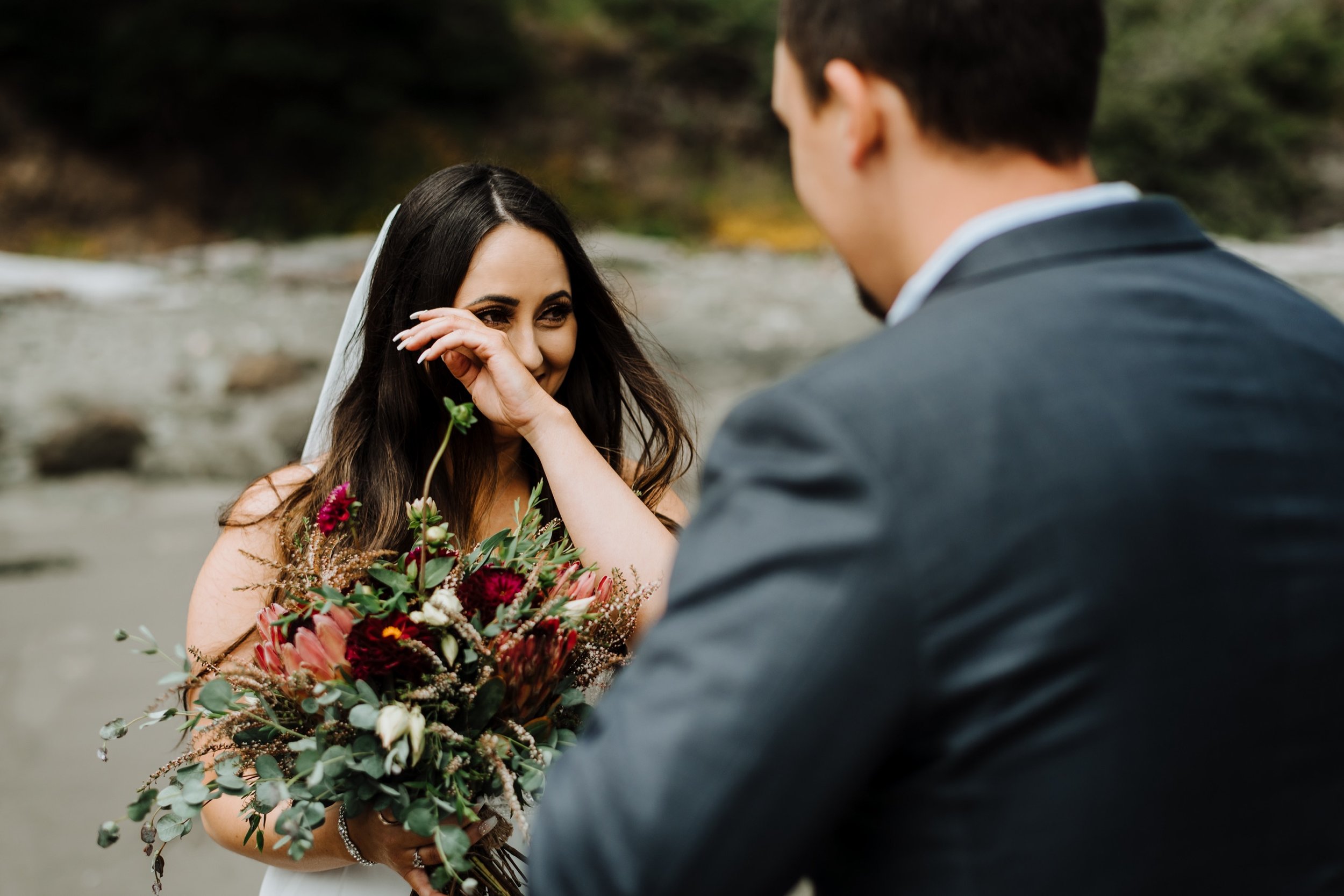 FOGGY-ELOPEMENT-AT-WHALESHEAD-BEACH-BROOKINGS -OREGON-029.jpg