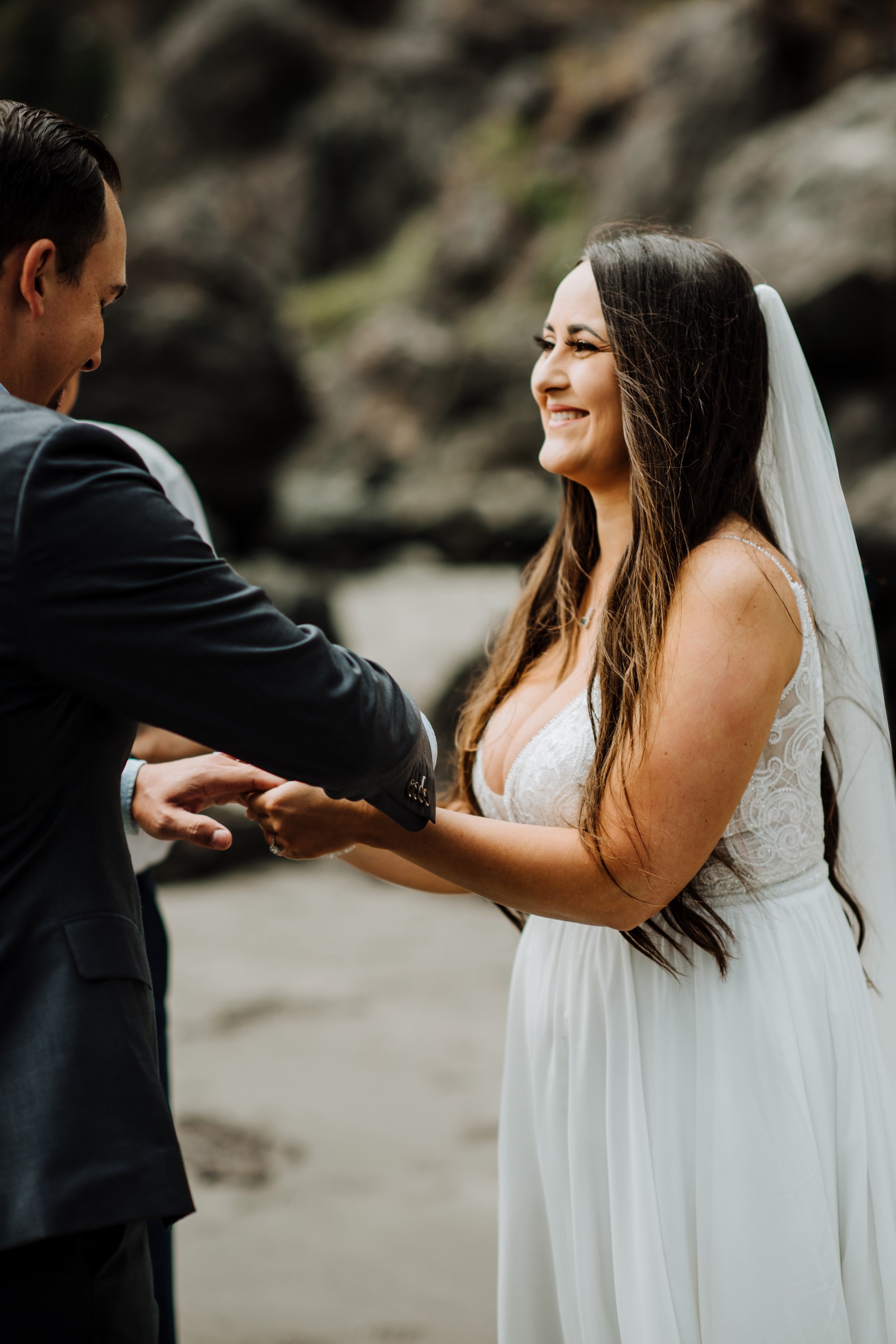 FOGGY-ELOPEMENT-AT-WHALESHEAD-BEACH-BROOKINGS -OREGON-036.jpg