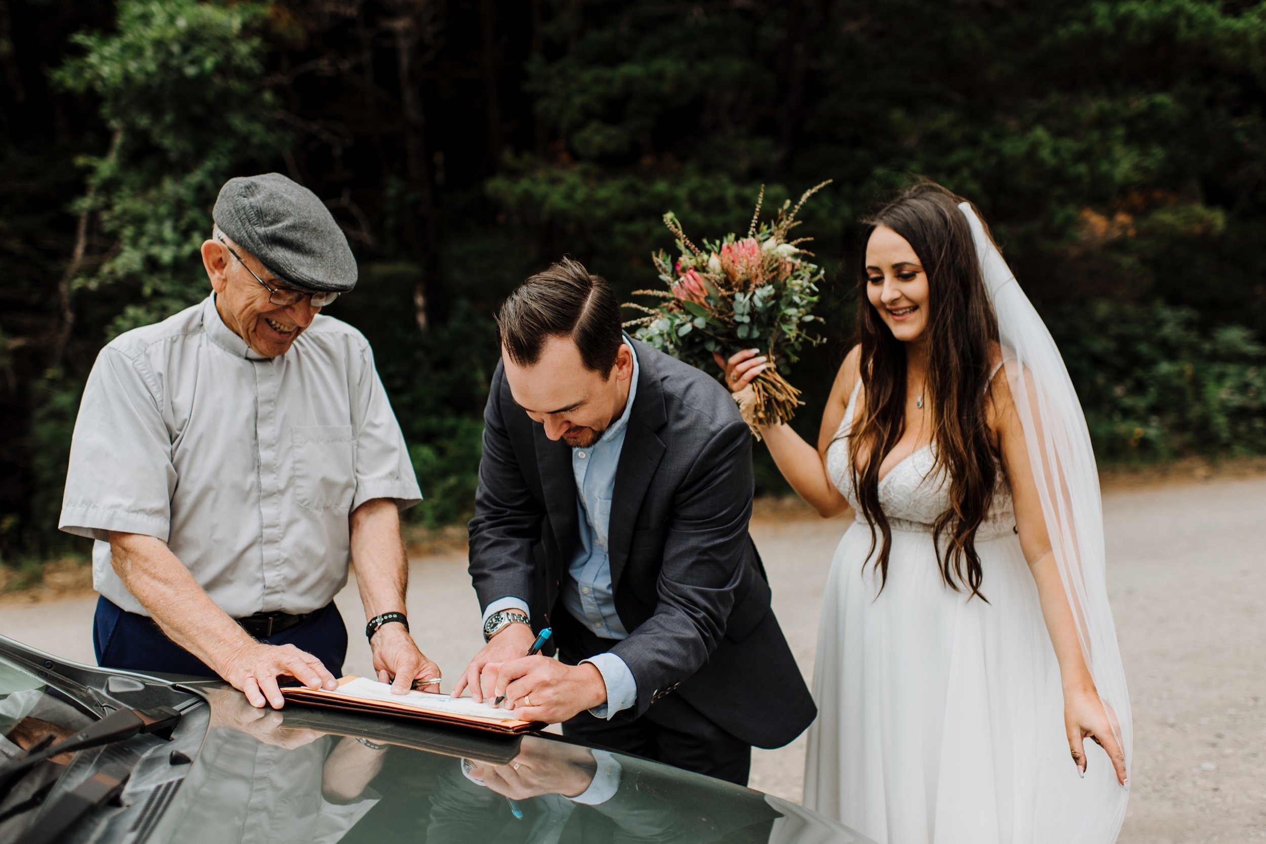 FOGGY-ELOPEMENT-AT-WHALESHEAD-BEACH-BROOKINGS -OREGON-047.jpg